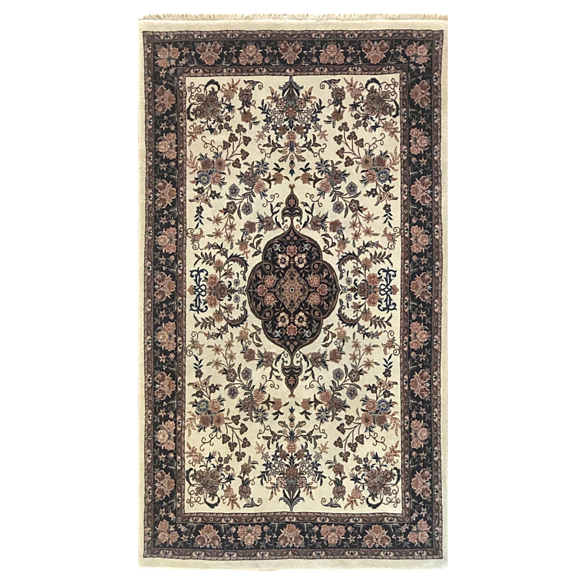 Authentic Hand Knotted Medallion Floral Cream Bijar (Bidjar) Rug