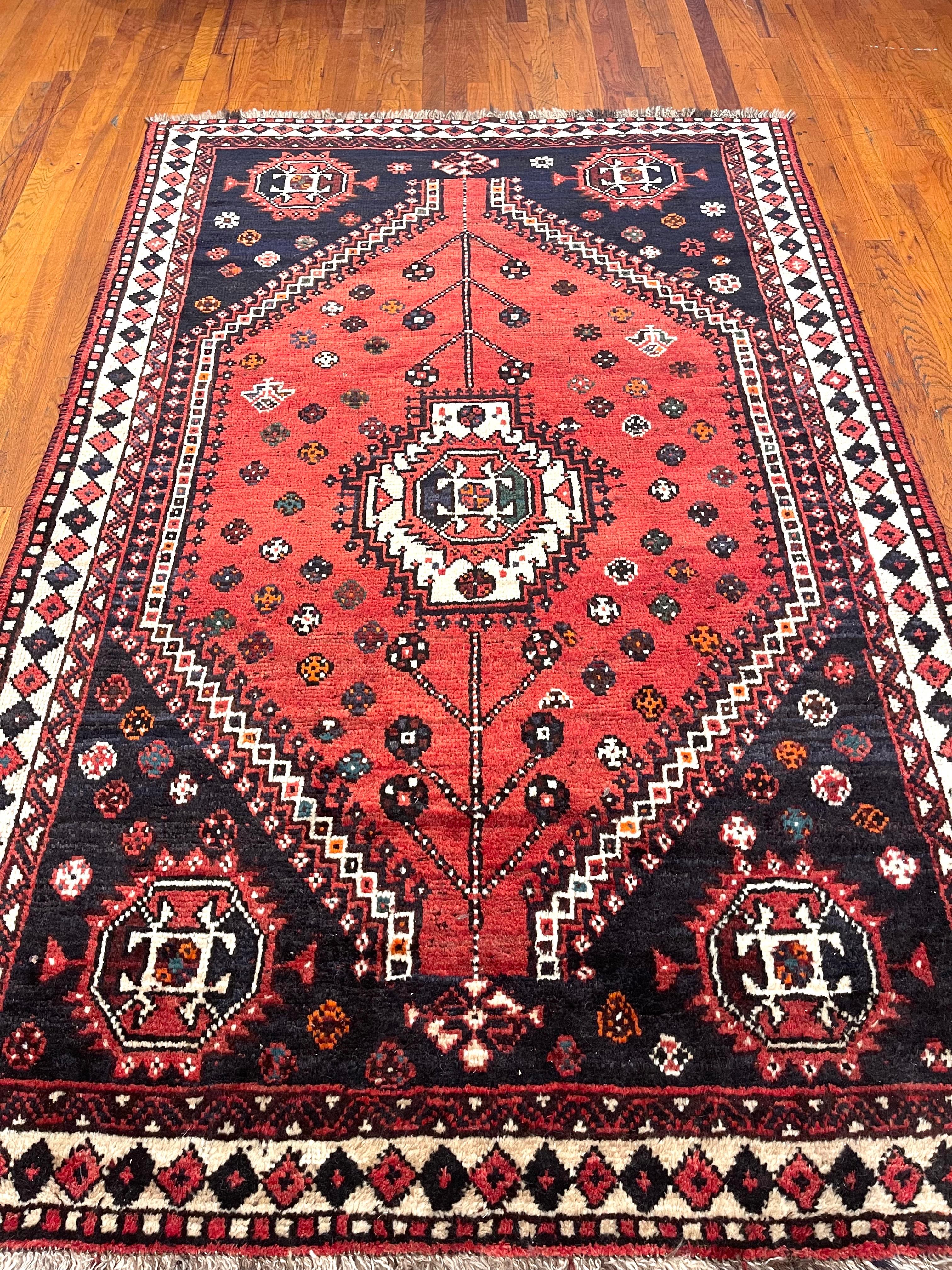 Persischer Stammes-Teppich Shiraz Rot (Wolle) im Angebot