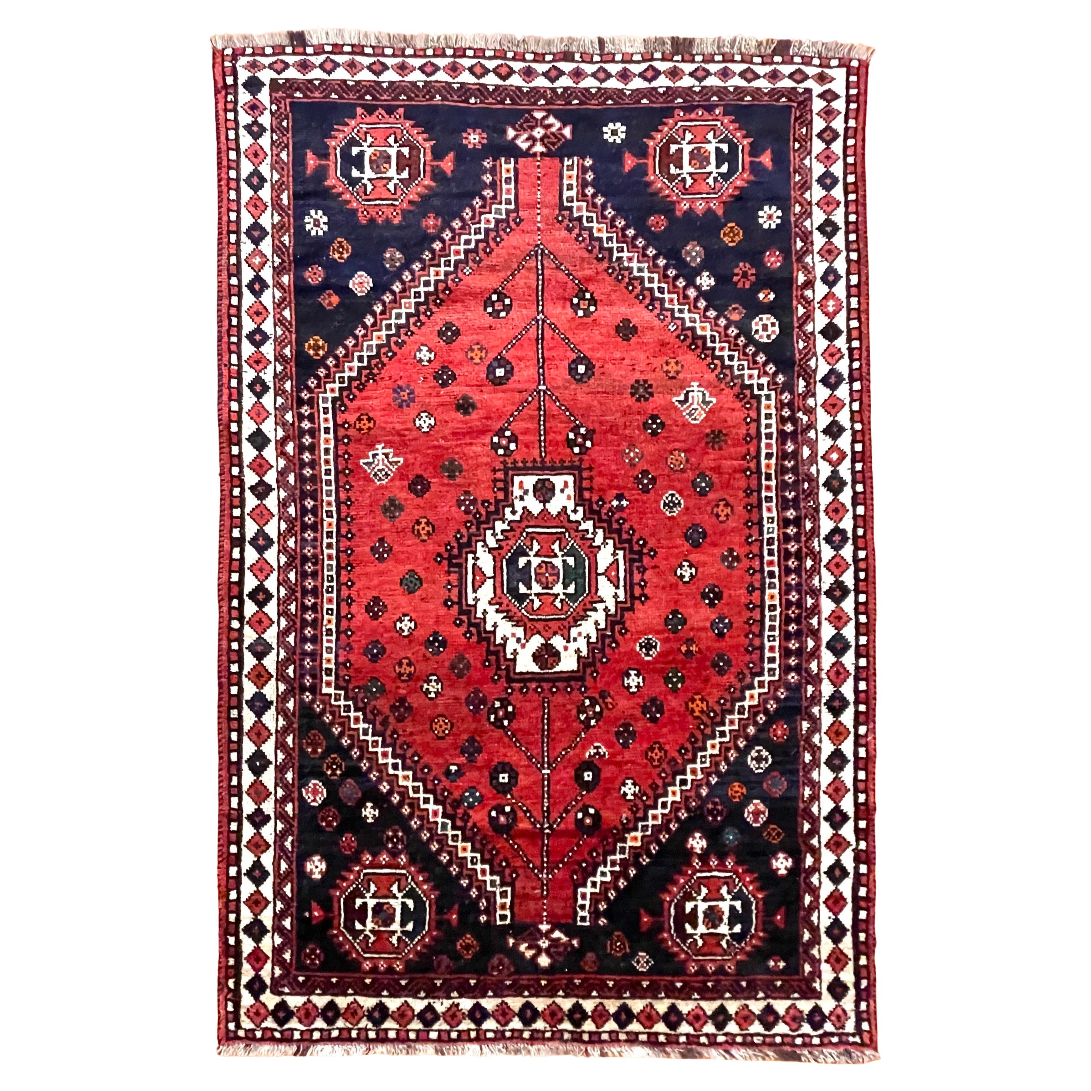 Tapis persan tribal rouge Shiraz