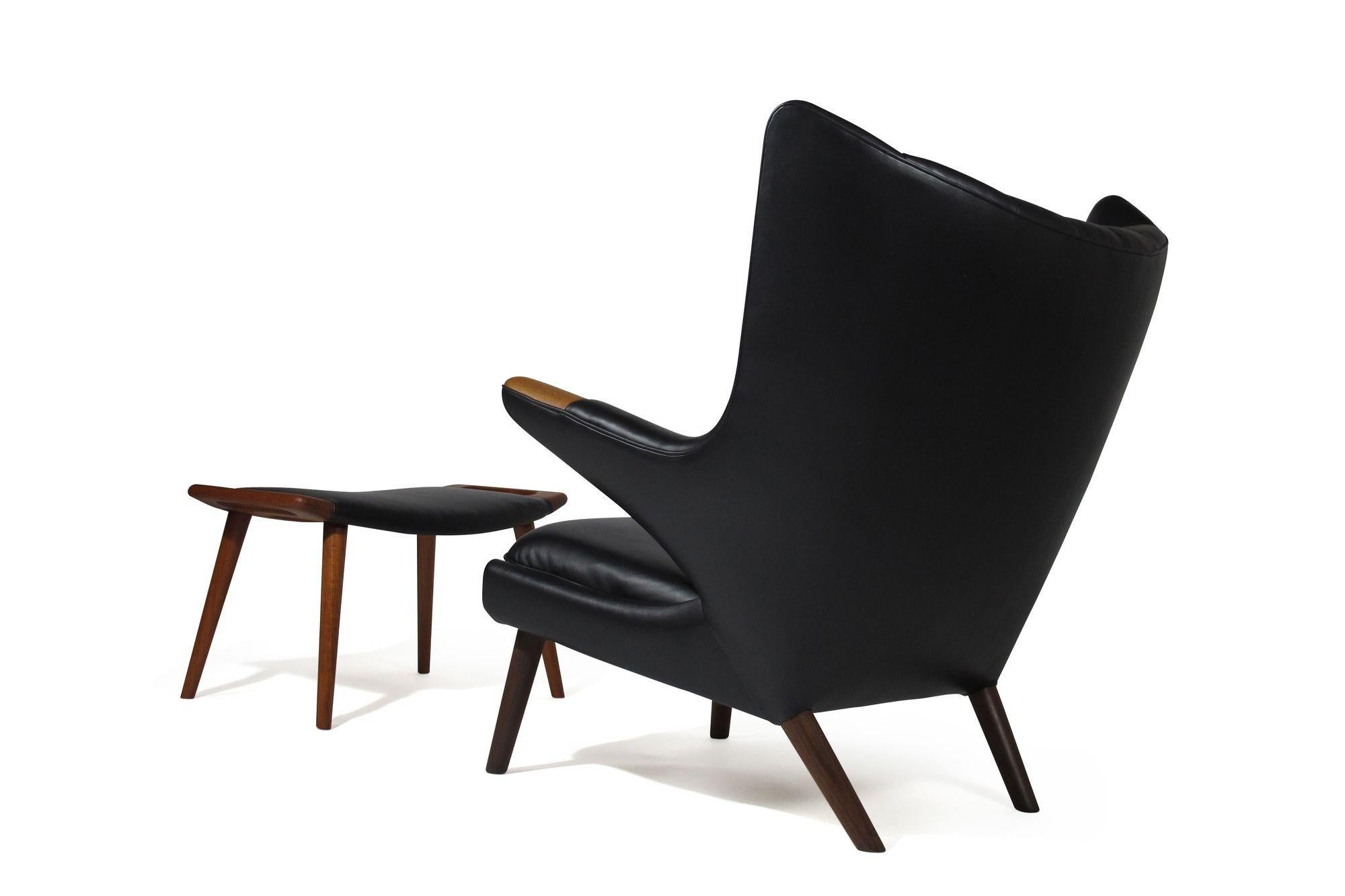 Authentic Hans J. Wegner Papabear Chair AP 19 & Ottoman AP 29 in Black Leather 5