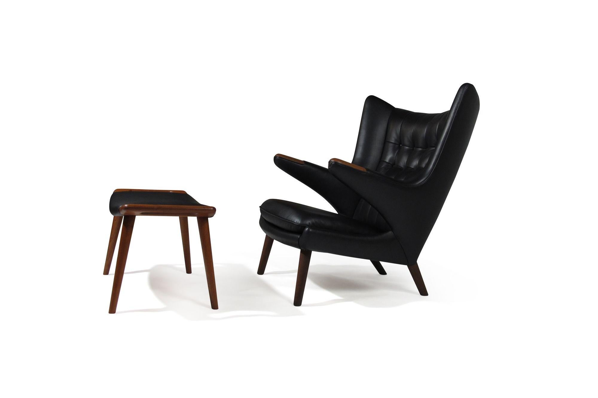 Authentic Hans J. Wegner Papabear Chair AP 19 & Ottoman AP 29 in Black Leather In Excellent Condition In Oakland, CA