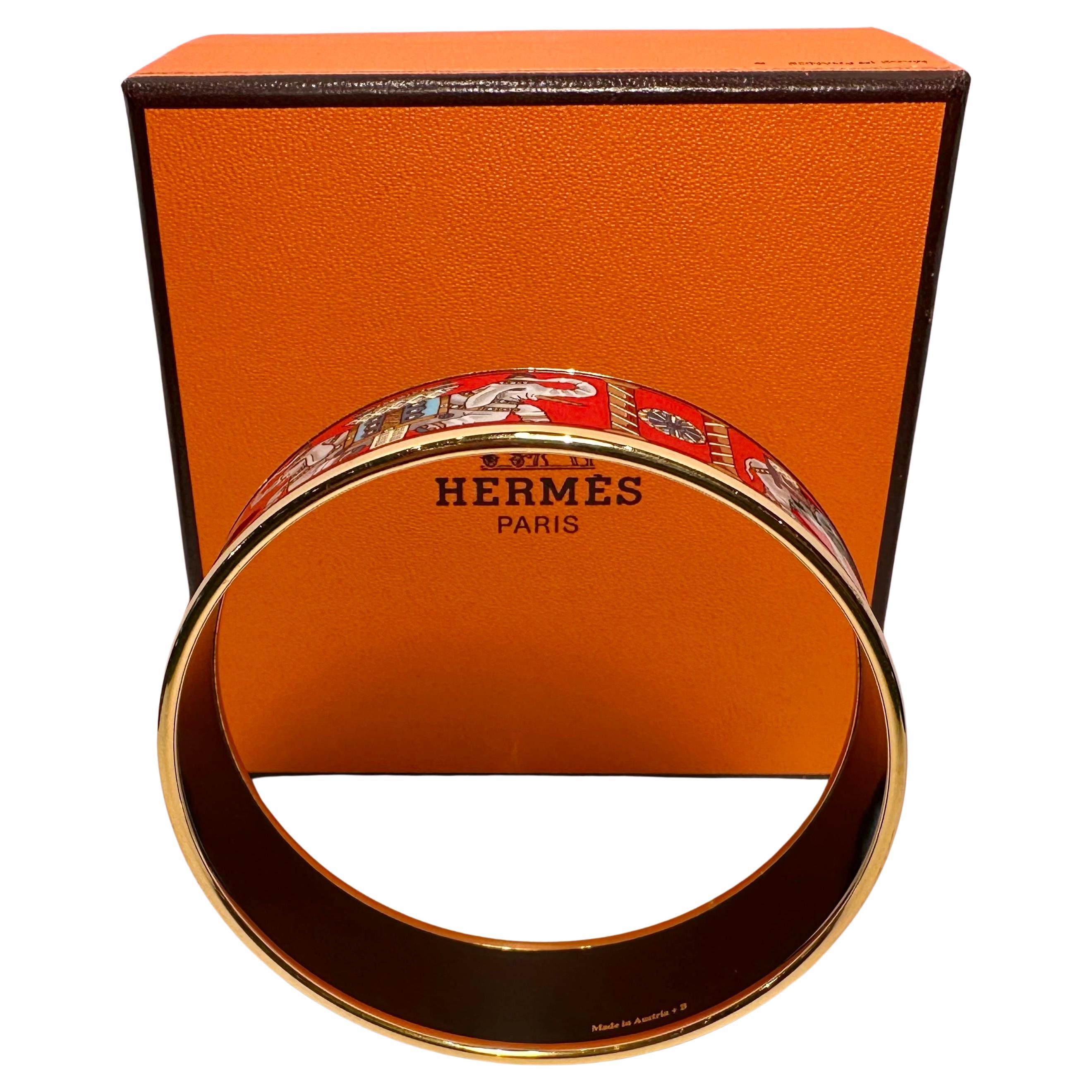 Modern Authentic Hermes Torana Elephant Vibrant Red & Gold Enamel Wide Bangle Bracelet