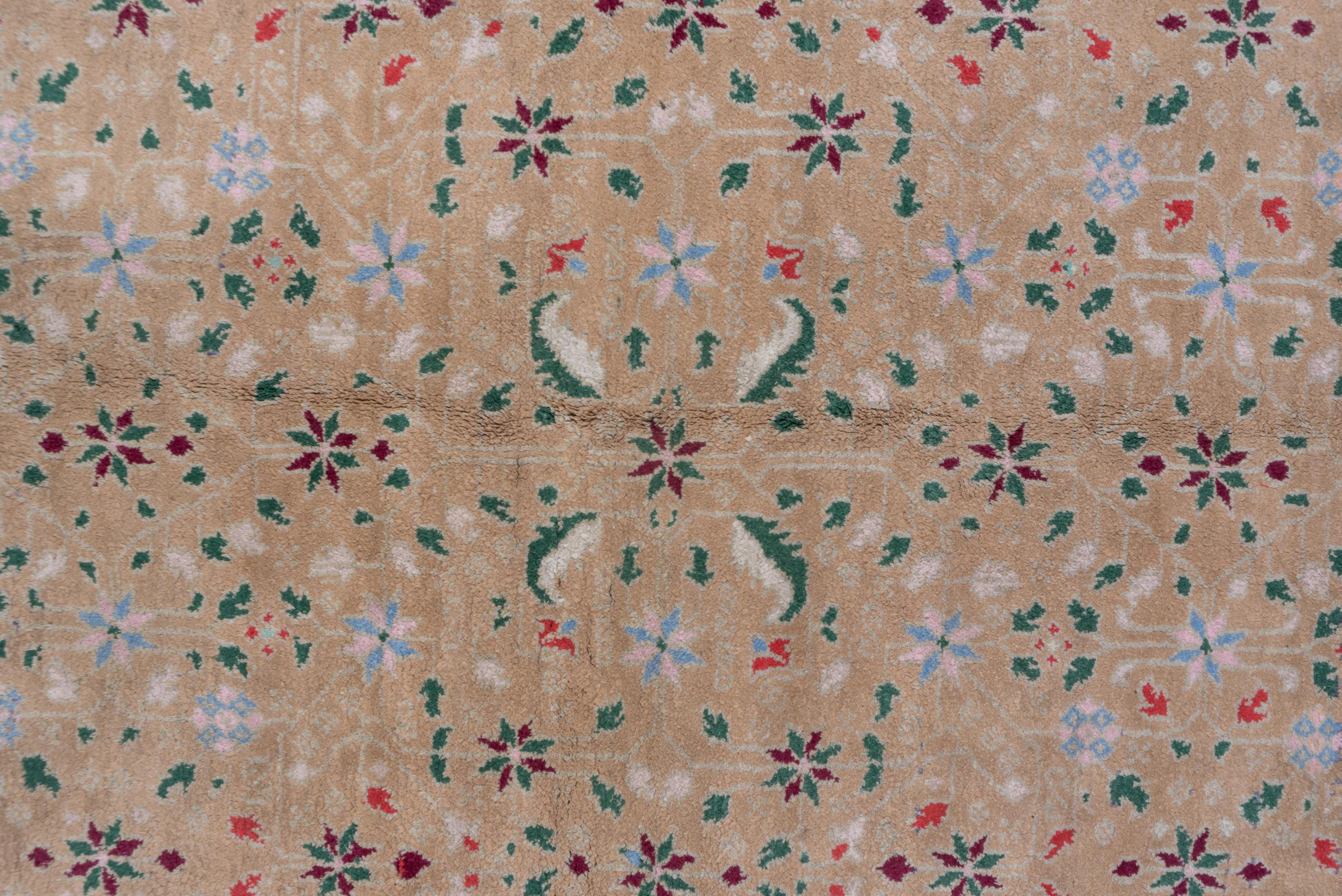 Indien Authentique tapis indien Agra, entièrement à poils longs, champ beige, magnifique bordure en vente