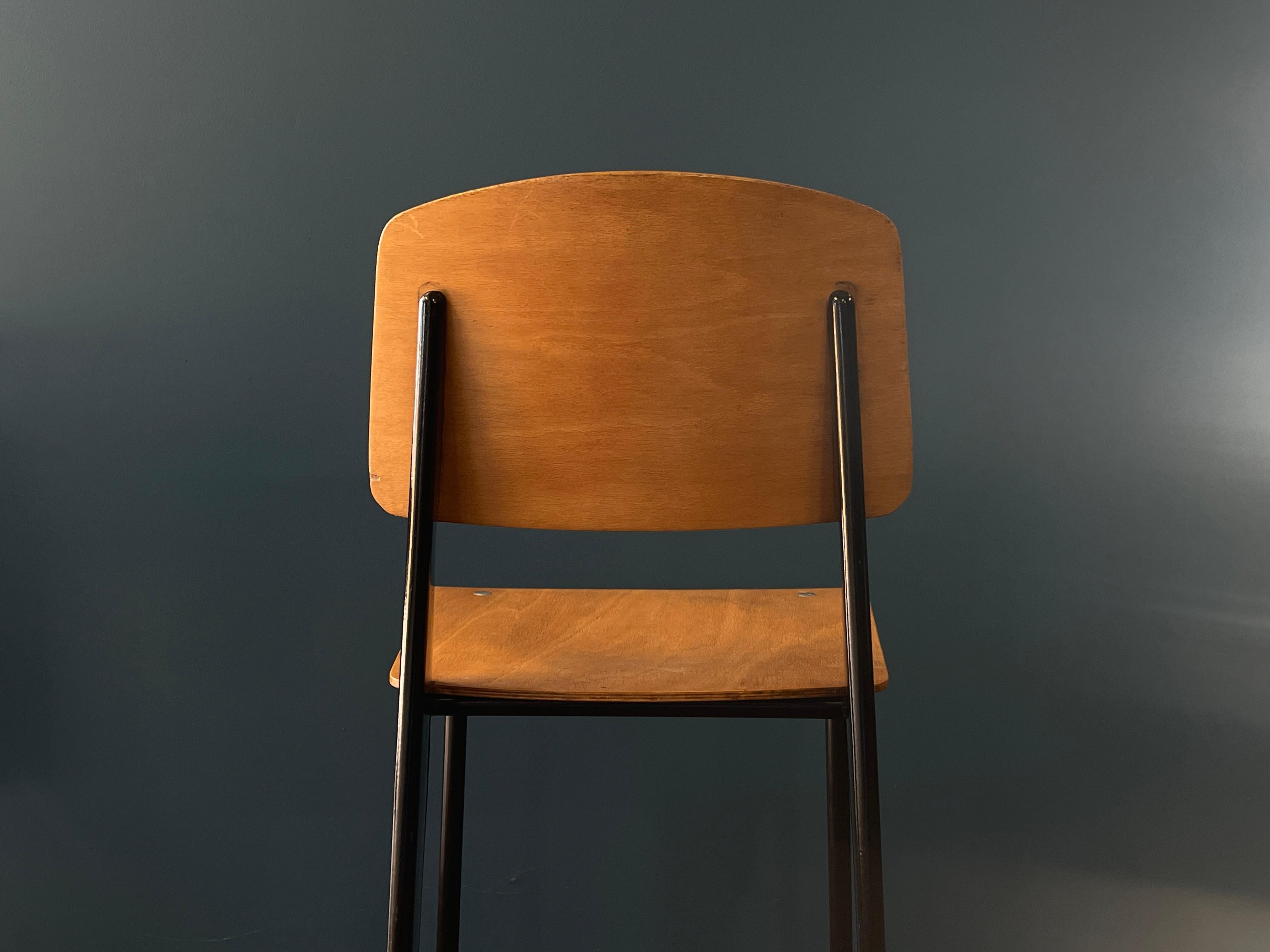 Metal Jean Prouvé Metropole 305 / Standard Chair - 1950s Alzueta Provenance