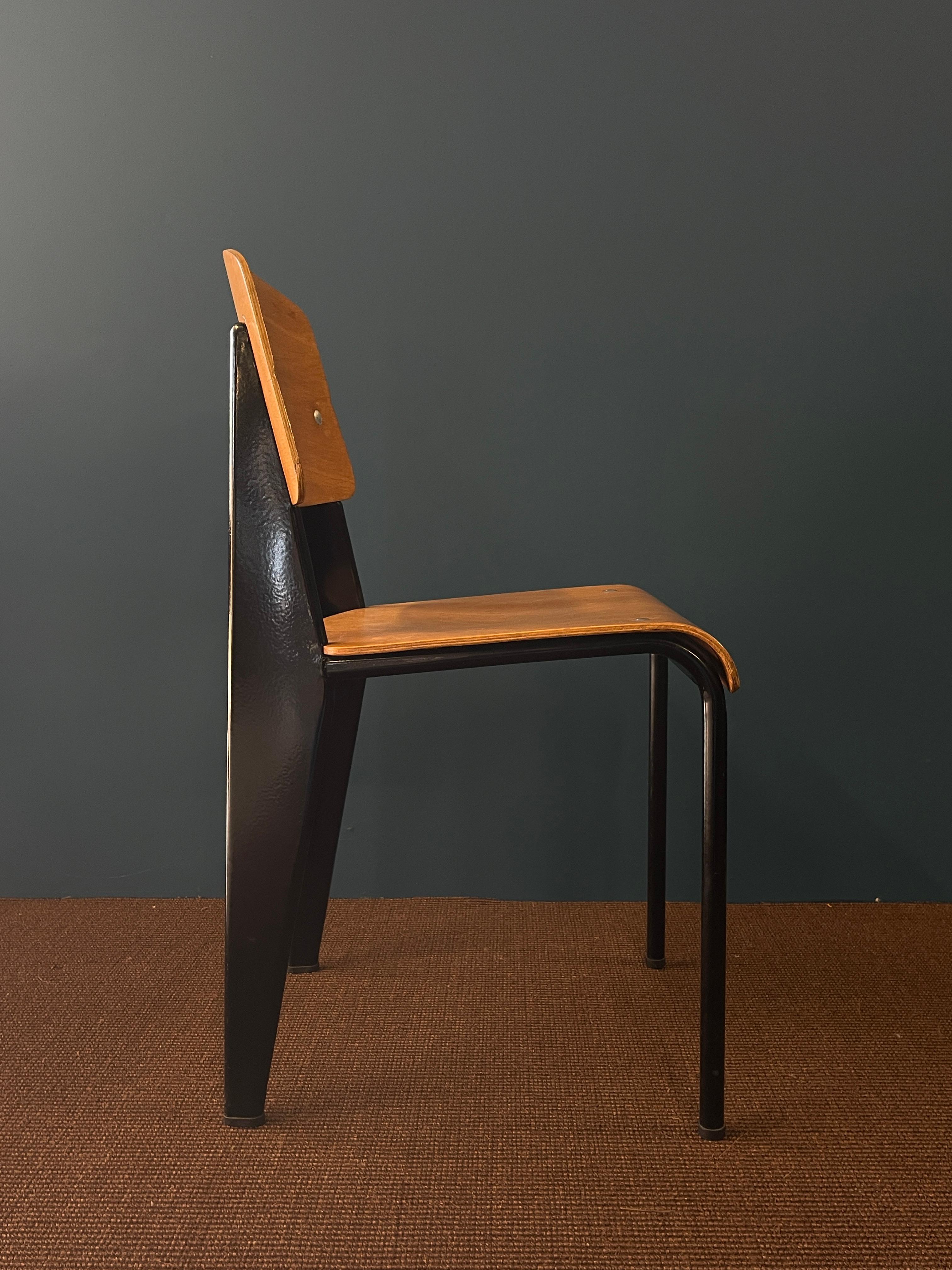 Jean Prouvé Metropole 305 / Standard Chair - 1950s Alzueta Provenance 2