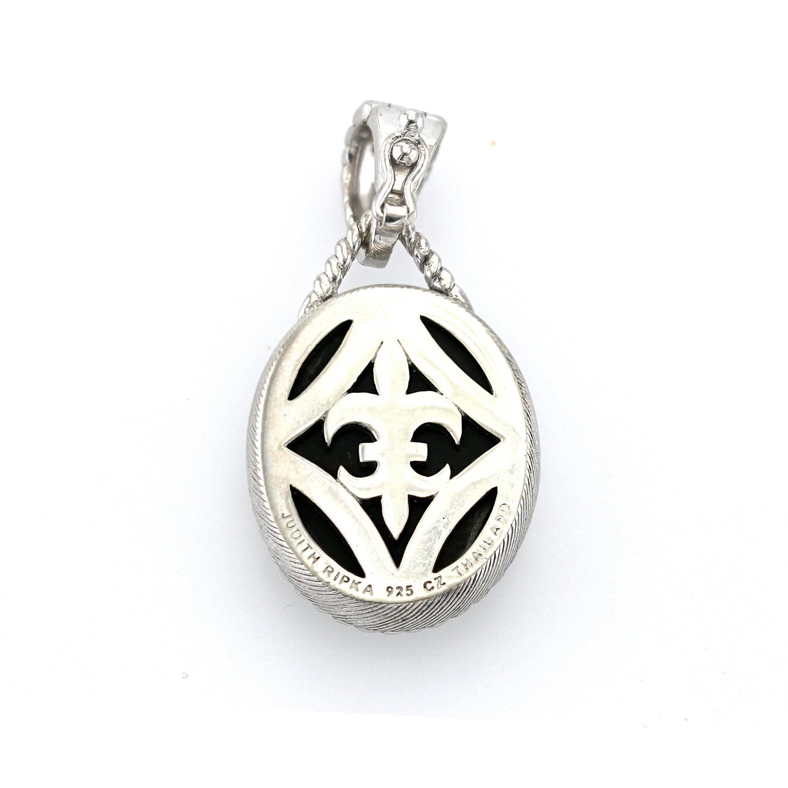 Femenino o masculino Auténtico colgante Flor de Lis de ónix y circonitas de plata de ley 925 de Judith Ripka en venta