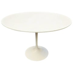 Authentic Knoll Eero Saarinen Tulip Dining Table