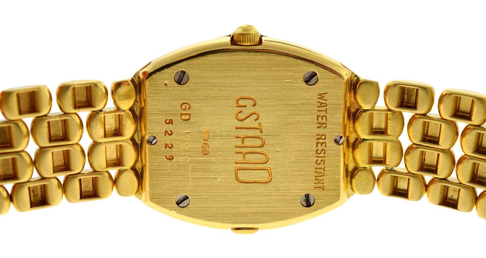 Authentic Ladies Chopard Gstaad Quartz 18 Karat Yellow Gold Watch In Excellent Condition For Sale In New York, NY