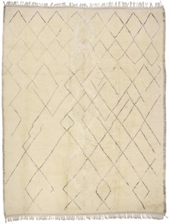 Authentischer, großer, neutraler marokkanischer Teppich, minimalistischer Shibui auf Wabi-Sabi 