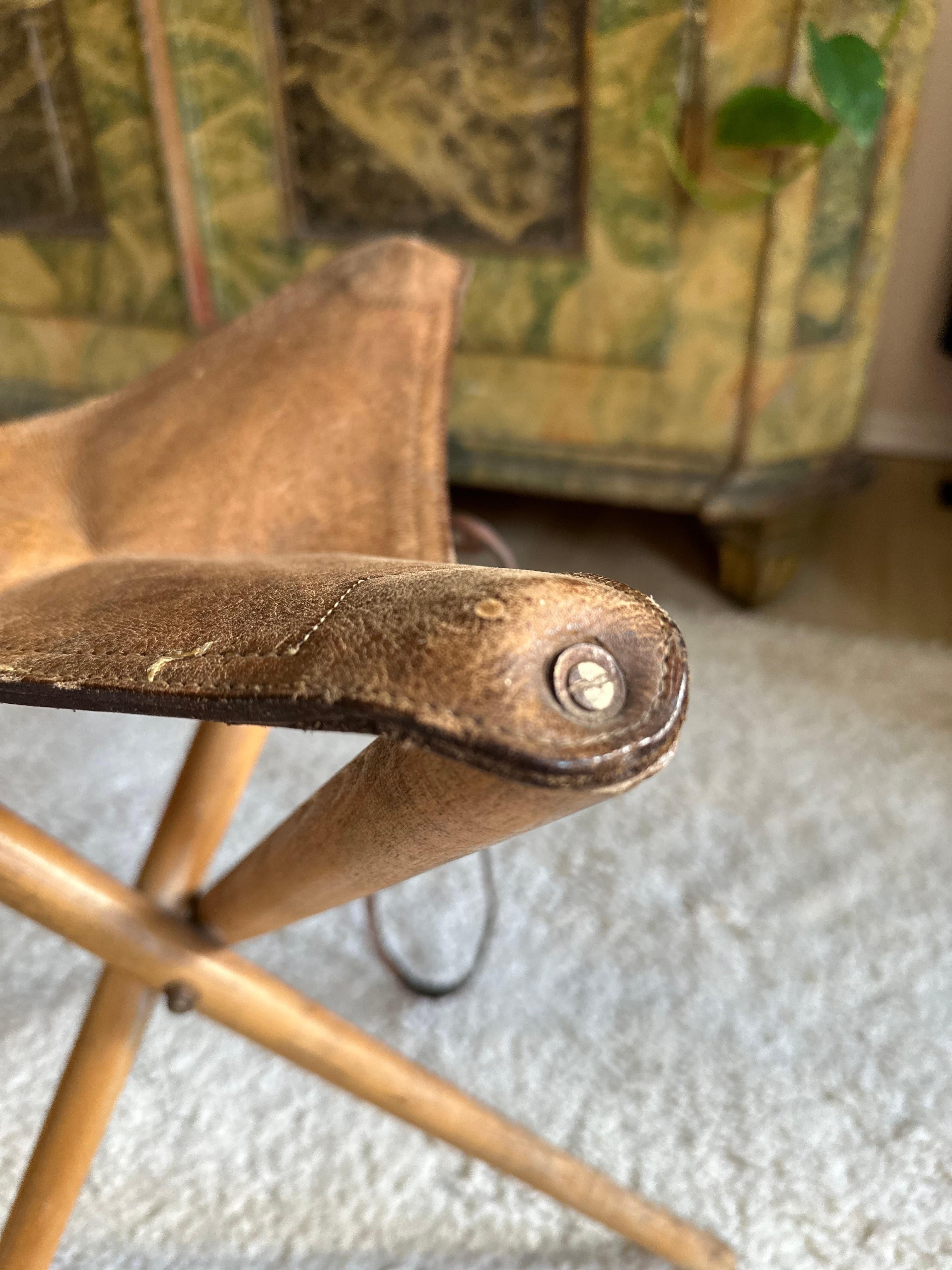 Art Deco Authentic Leather Tripod Stool from the 1920s: Timeless Style and Functionality For Sale
