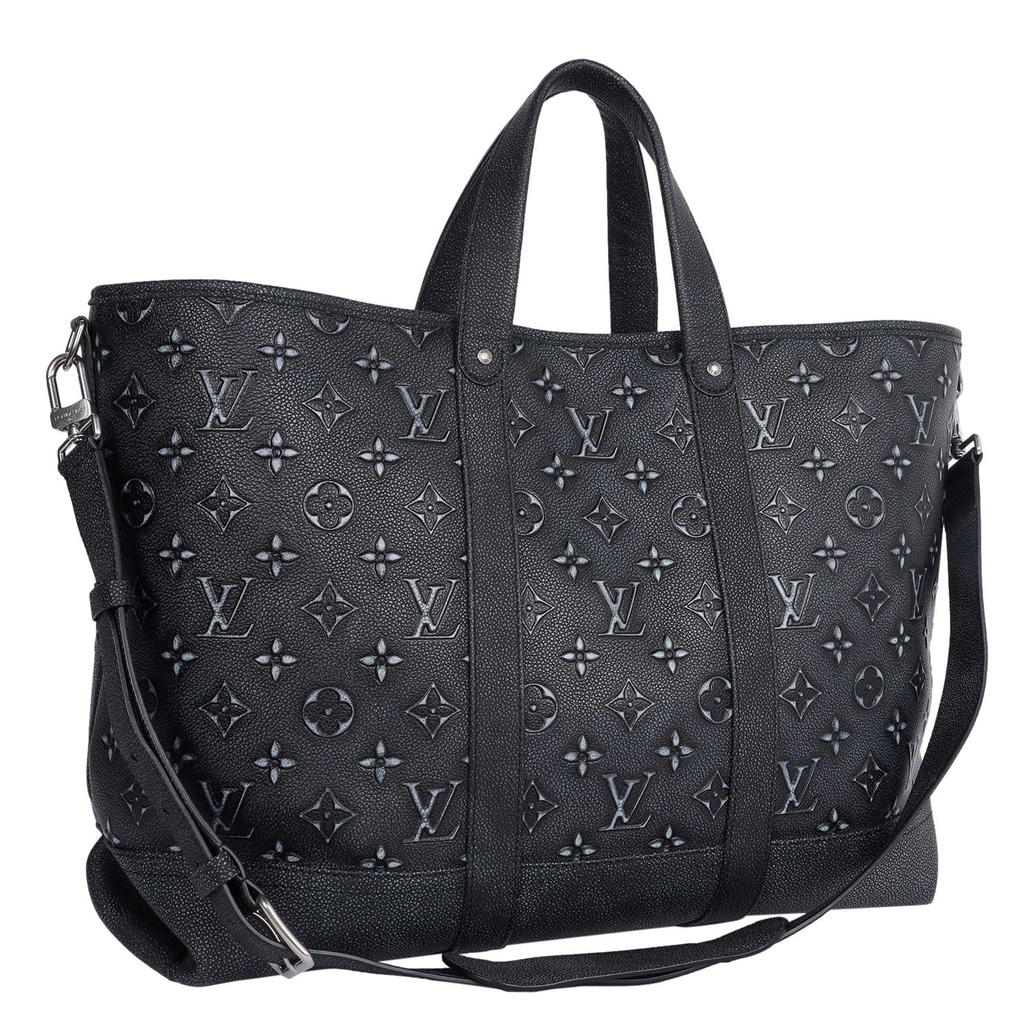 Schwarze Monogramm Leder Journey Tote Umhängetasche von Louis Vuitton Journey im Angebot 1