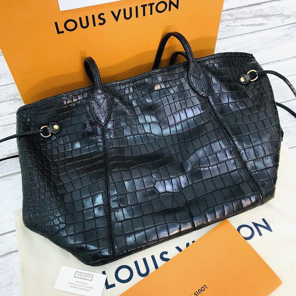 Women's Authentic Louis Vuitton * VERY RARE* Neverfull MM Crocodile Exotic Leather Tote