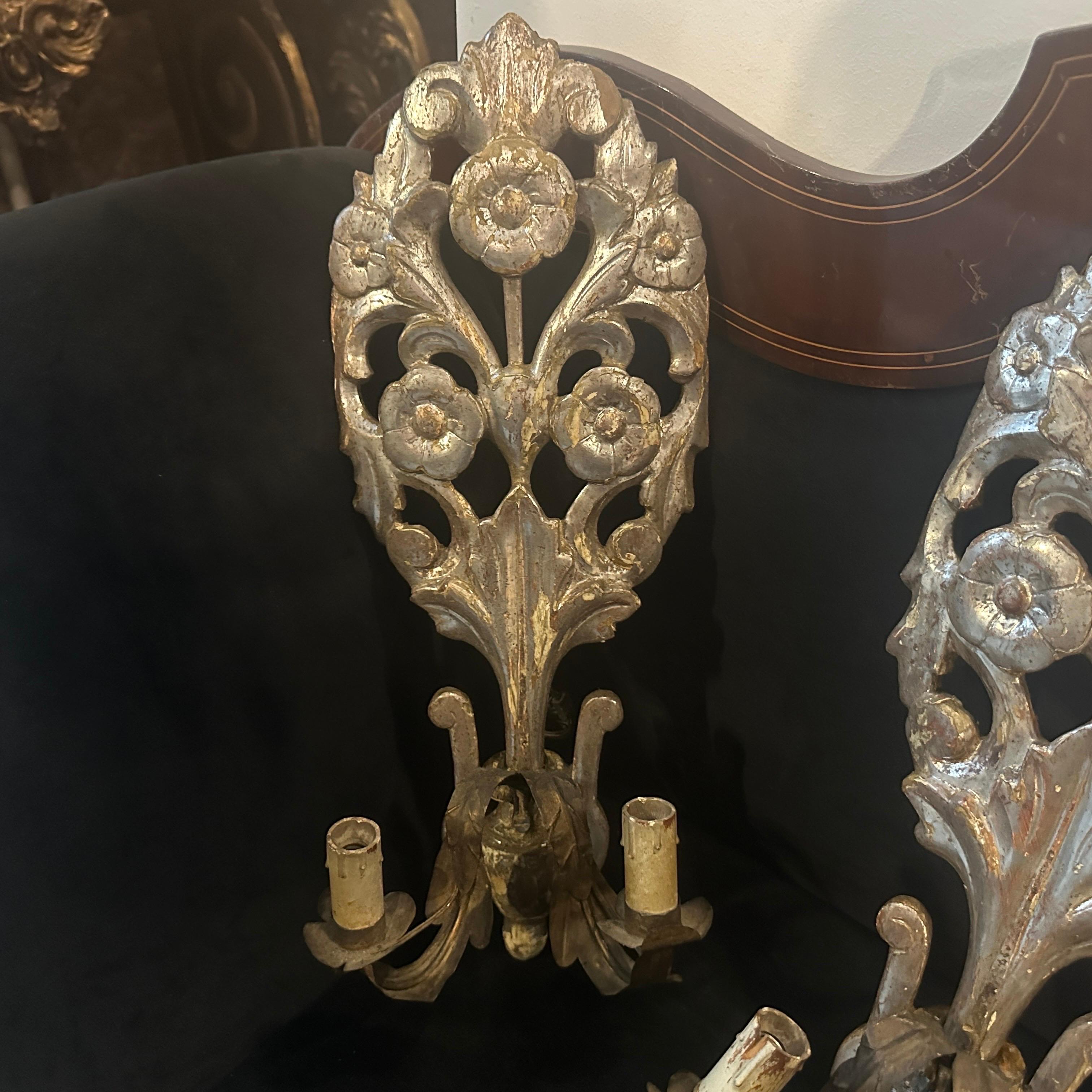 Auténticos candelabros de pared Luis XVI de madera de tilo plateada de Sicilia y hierro en venta 8