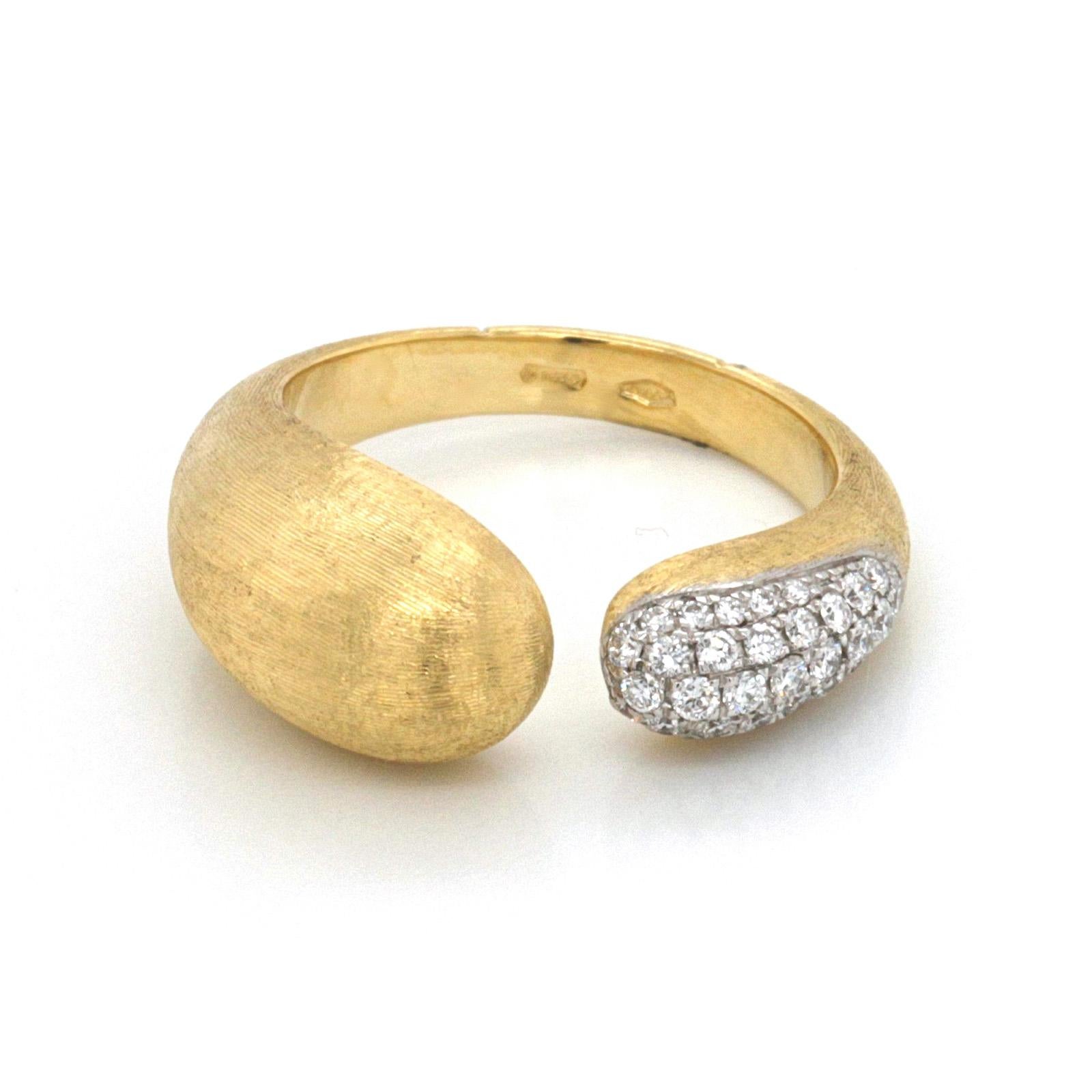 100% Authentic, 100% Customer Satisfaction

Top: 8.8 mm

Band Width: 3.7 mm

Metal: 18K Yellow Gold

Size: 7

Hallmarks: Marco Bicego 18K

Total Weight: 6.1 Grams

Stone: 0.35 CT Diamonds 

Condition: Used Like New

Estimated Retail Price: