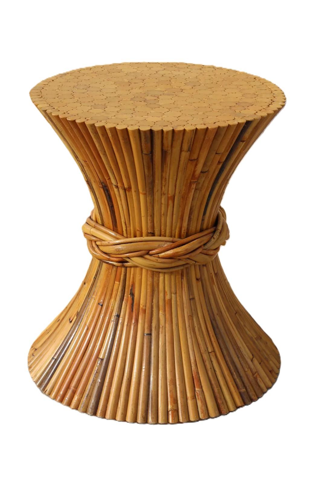 20ième siècle Authentique table de salle à manger à piédestal en rotin McGuire pour plateau en verre en vente