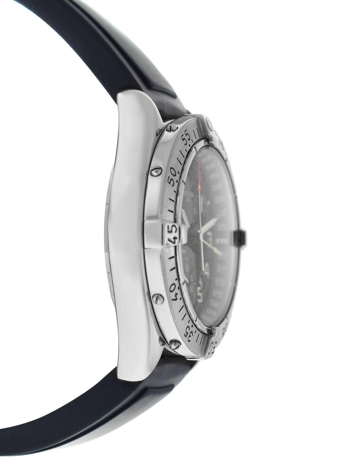 Modern Authentic Men's Breitling SuperOcean Steel Date Quartz Watch For Sale
