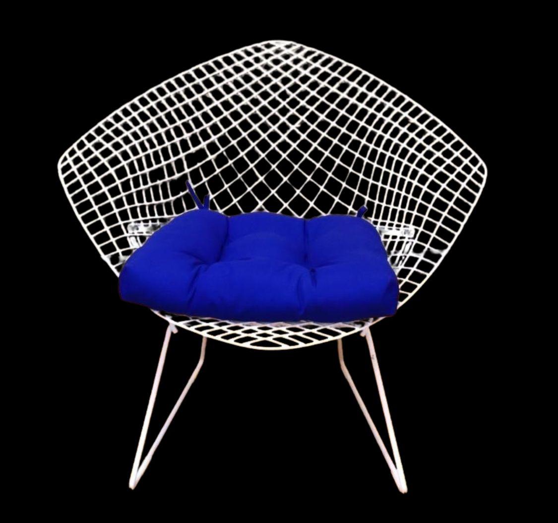Authentic Mid-Century Modern Knoll Style White Wire Chair – Diamond Lounge In Good Condition For Sale In West Hollywood, CA