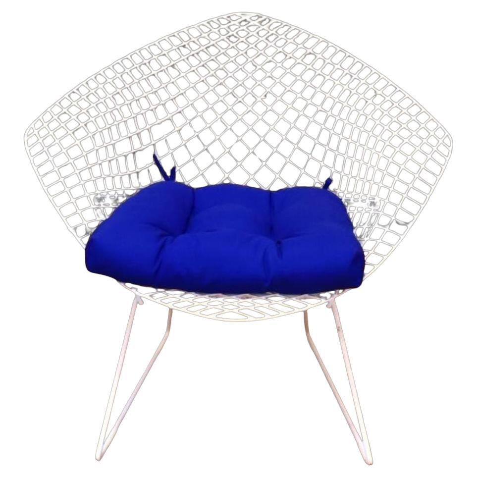 Authentic Mid-Century Modern Knoll Style White Wire Chair – Diamond Lounge For Sale