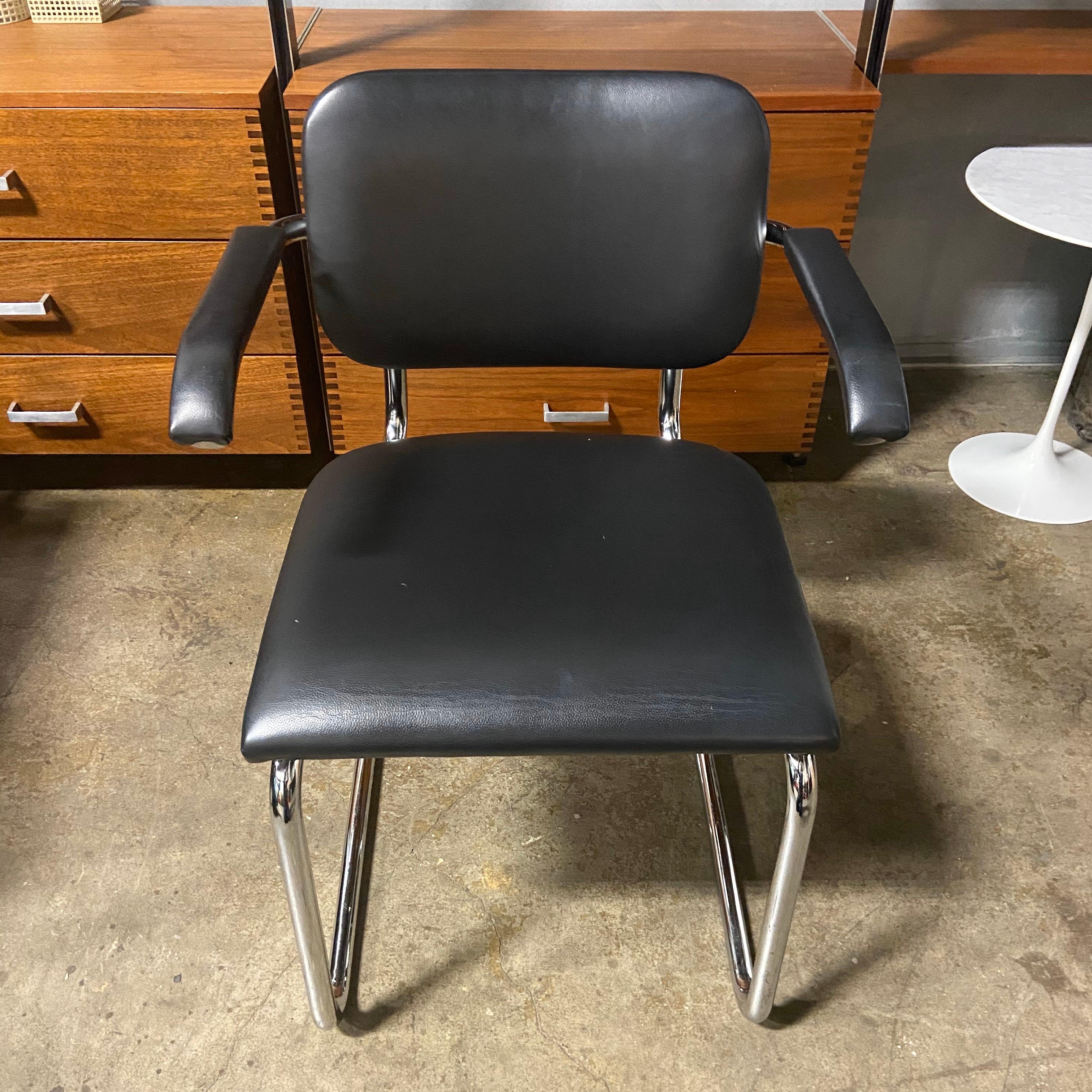 Cuir Fauteuils Cesca authentiques du milieu du siècle dernier par Marcel Breuer pour Knoll