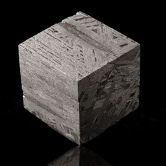 Echter Muonionalusta-Meteoritenwürfel – 339 g Eisen-Nickel-Weltraumexemplar