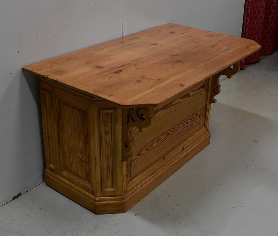 French Provincial Authentic Natural Pine Trading Post - 1900 For Sale