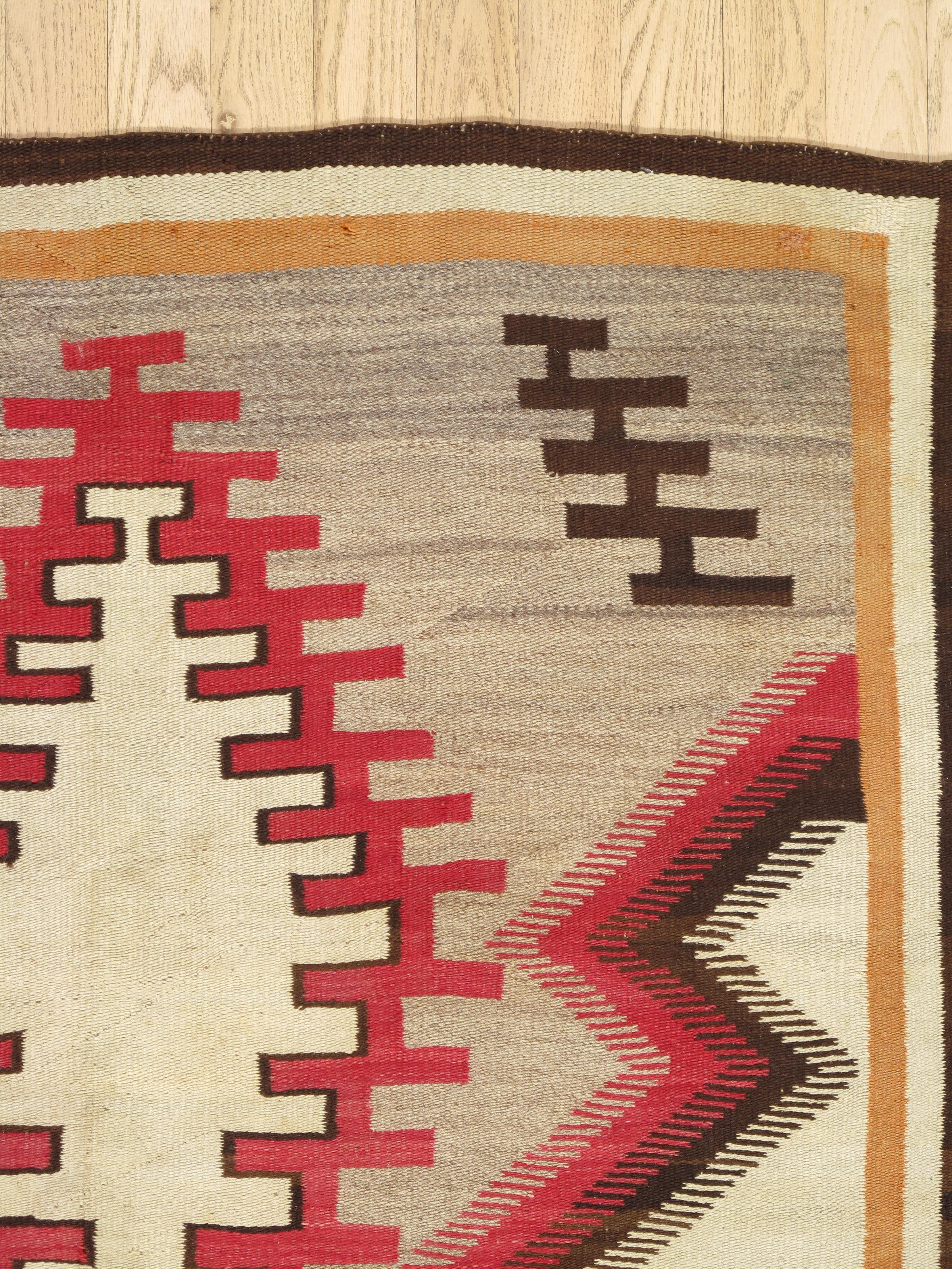 Nativo americano Autentico tappeto Navajo 1910 tessuto a mano dai nativi americani con zigzag dentellato in vendita