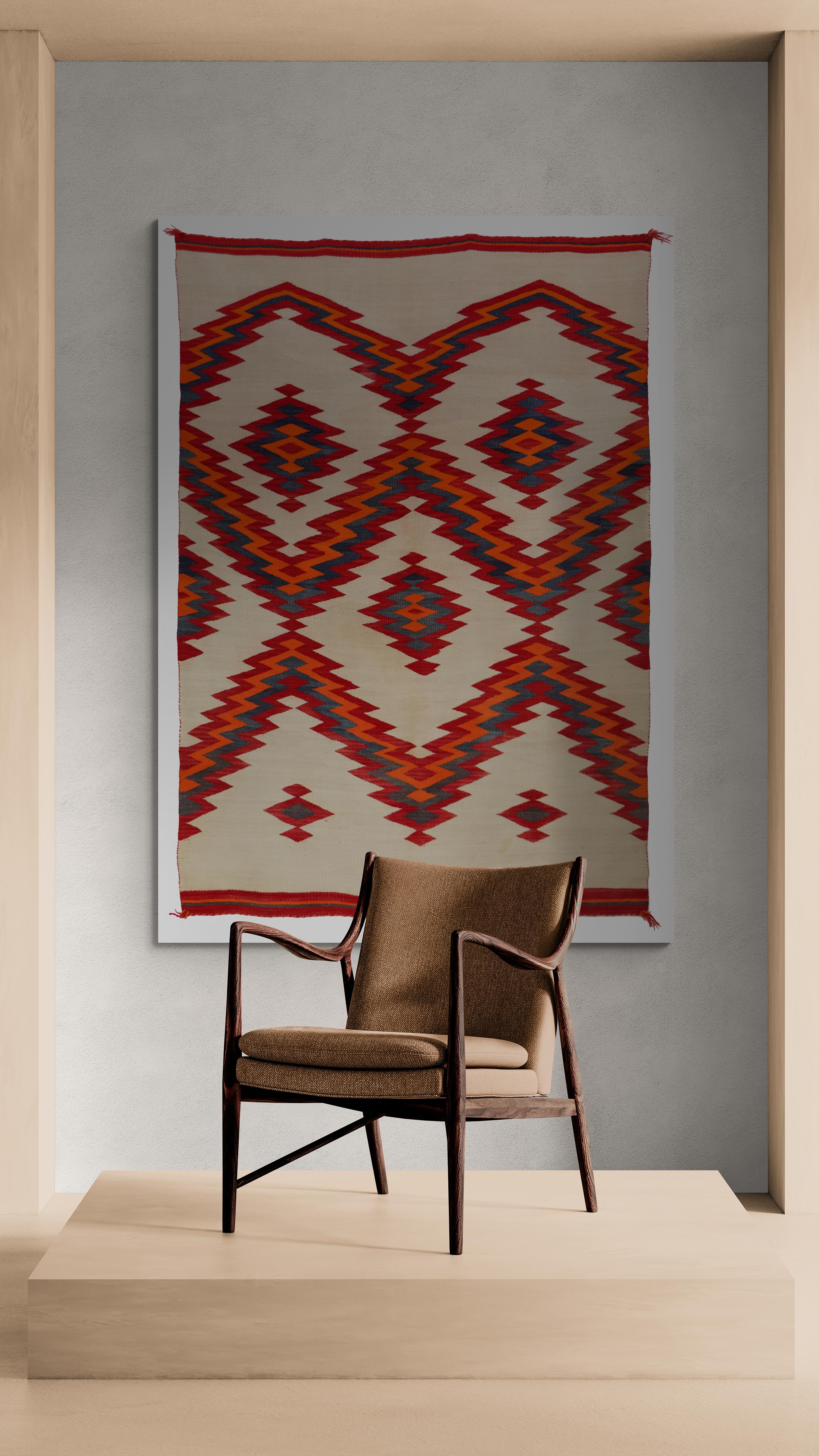 Dyed Navajo (Diné) Transitional Period Rug, Natural Wool, Serrated Diamond Pattern For Sale