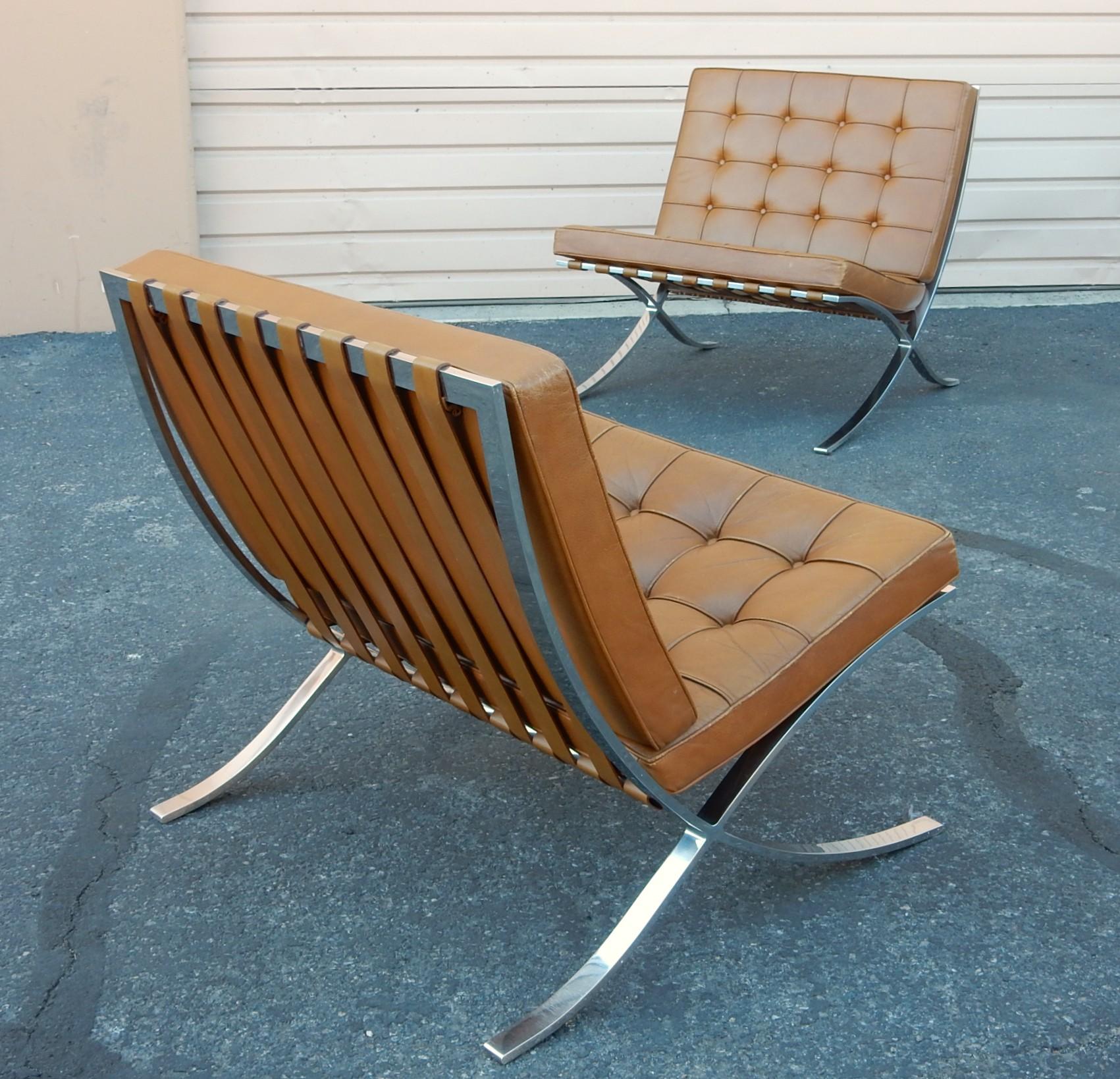 Authentic Original 1960's Knoll Barcelona Lounge Chairs in Cognac Leather 1