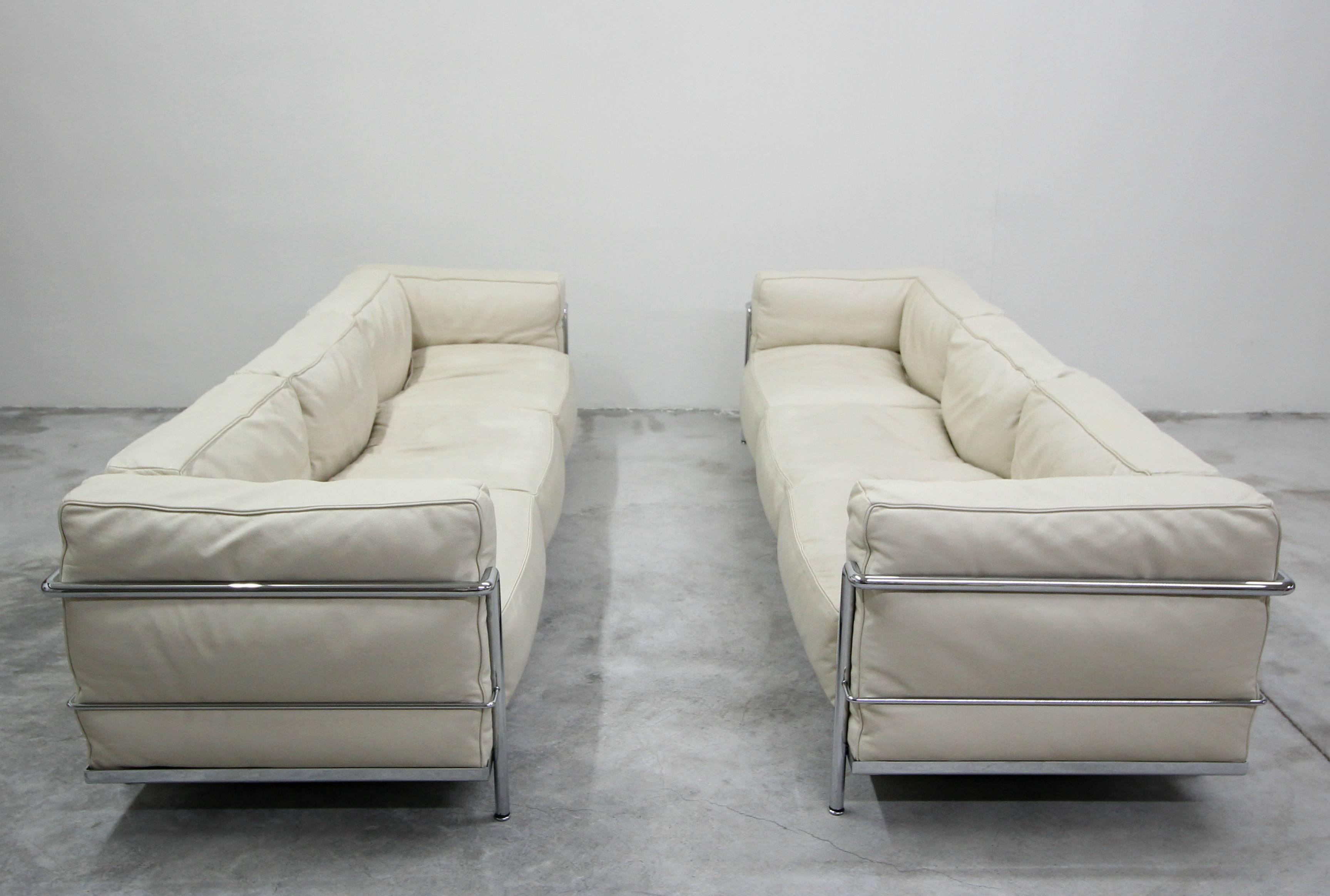 lc3 grand modele sofa