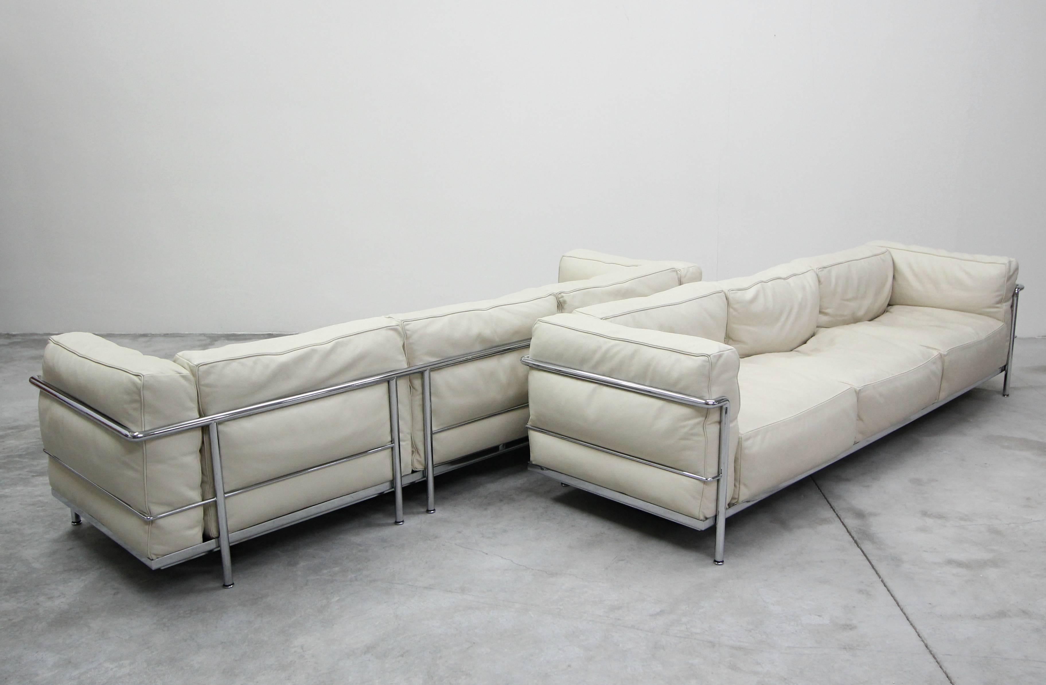 Mid-Century Modern Authentic Pair of LC3 Cassina Grand Modele Three-Seat Sofas by Le Corbusier