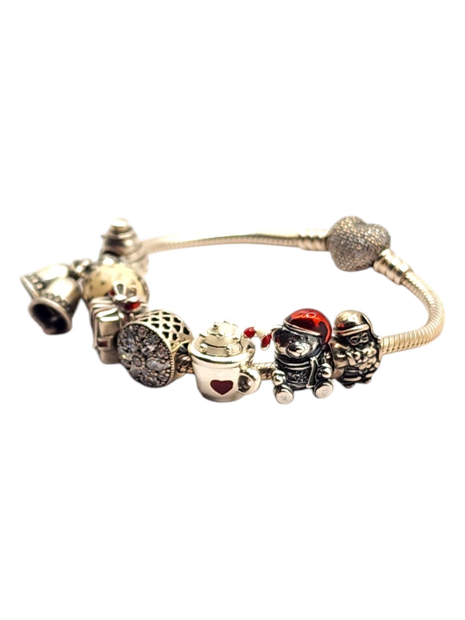Authentic Pandora Sterling Silver Holiday Christmas Charm Bracelet #19923 In Good Condition In Washington Depot, CT