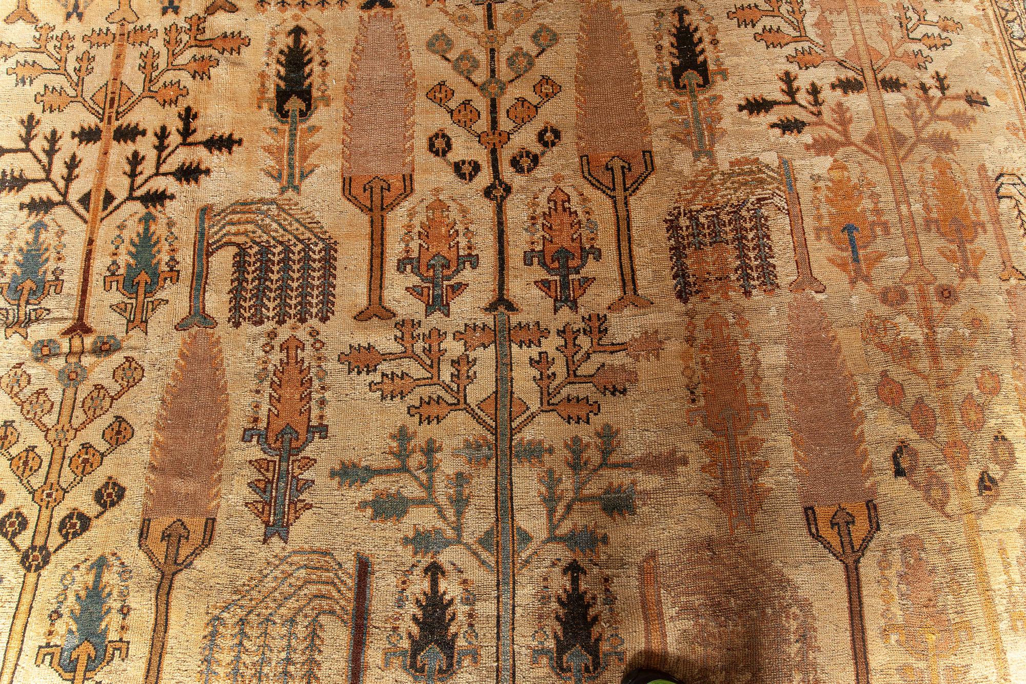 Hand-Woven Authentic Persian Bakhtiari Handmade Wool Rug For Sale