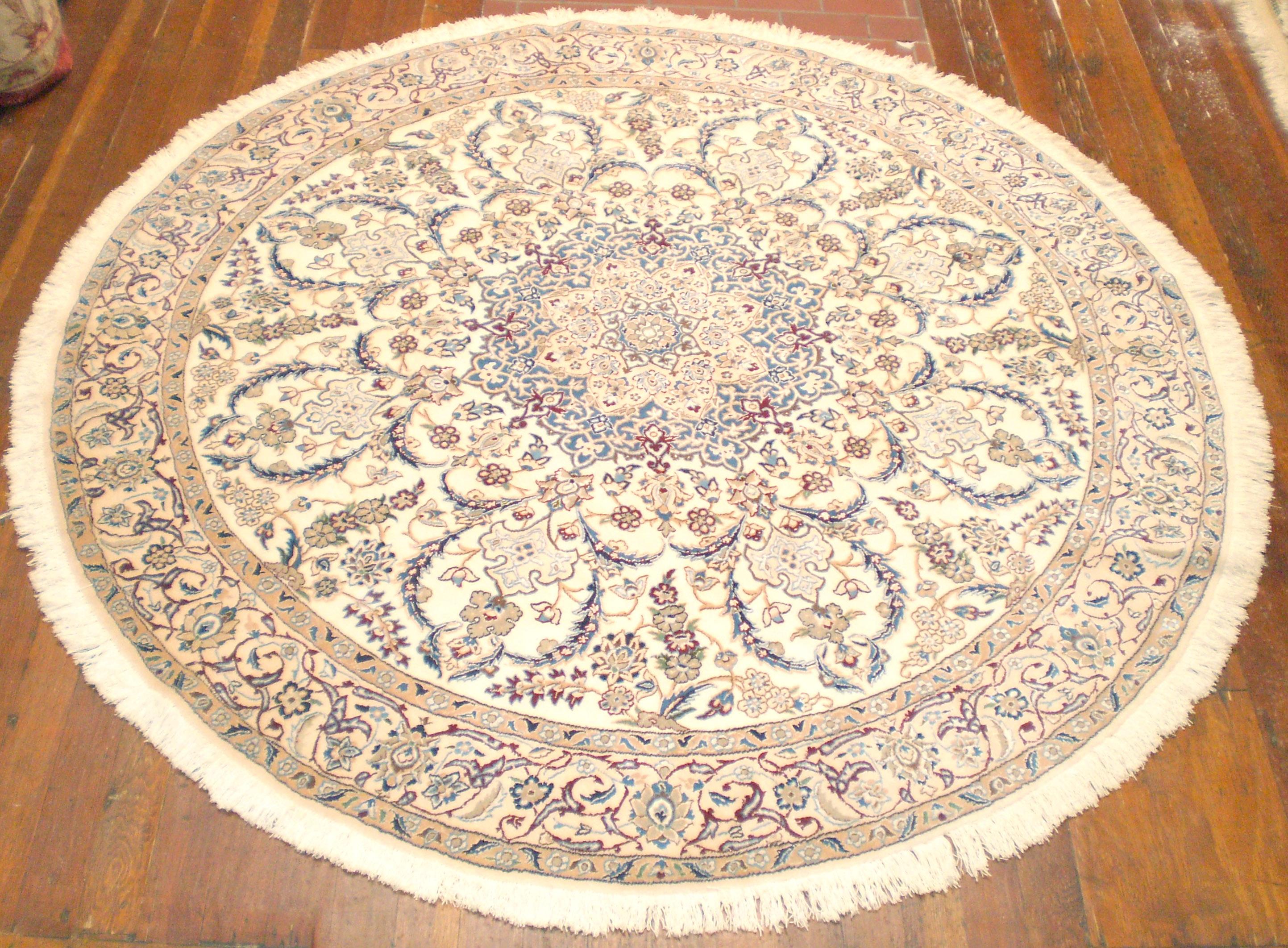 Persian Blue Round Nain  Rug For Sale 2
