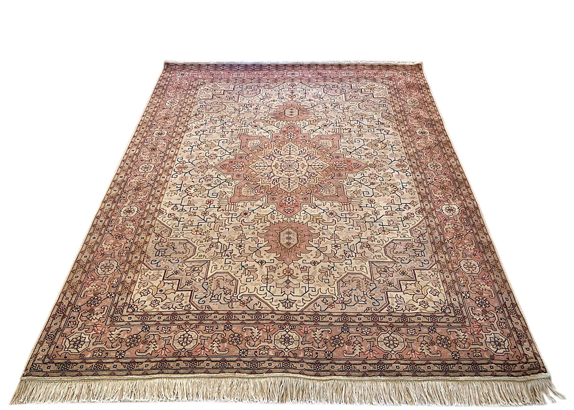 Authentic Persian Hand Knotted Geometric Heriz Rug In Good Condition In San Diego, CA