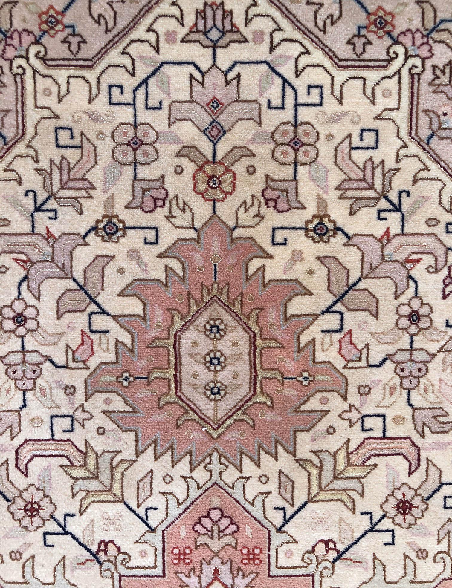 Authentic Persian Hand Knotted Geometric Heriz Rug 2
