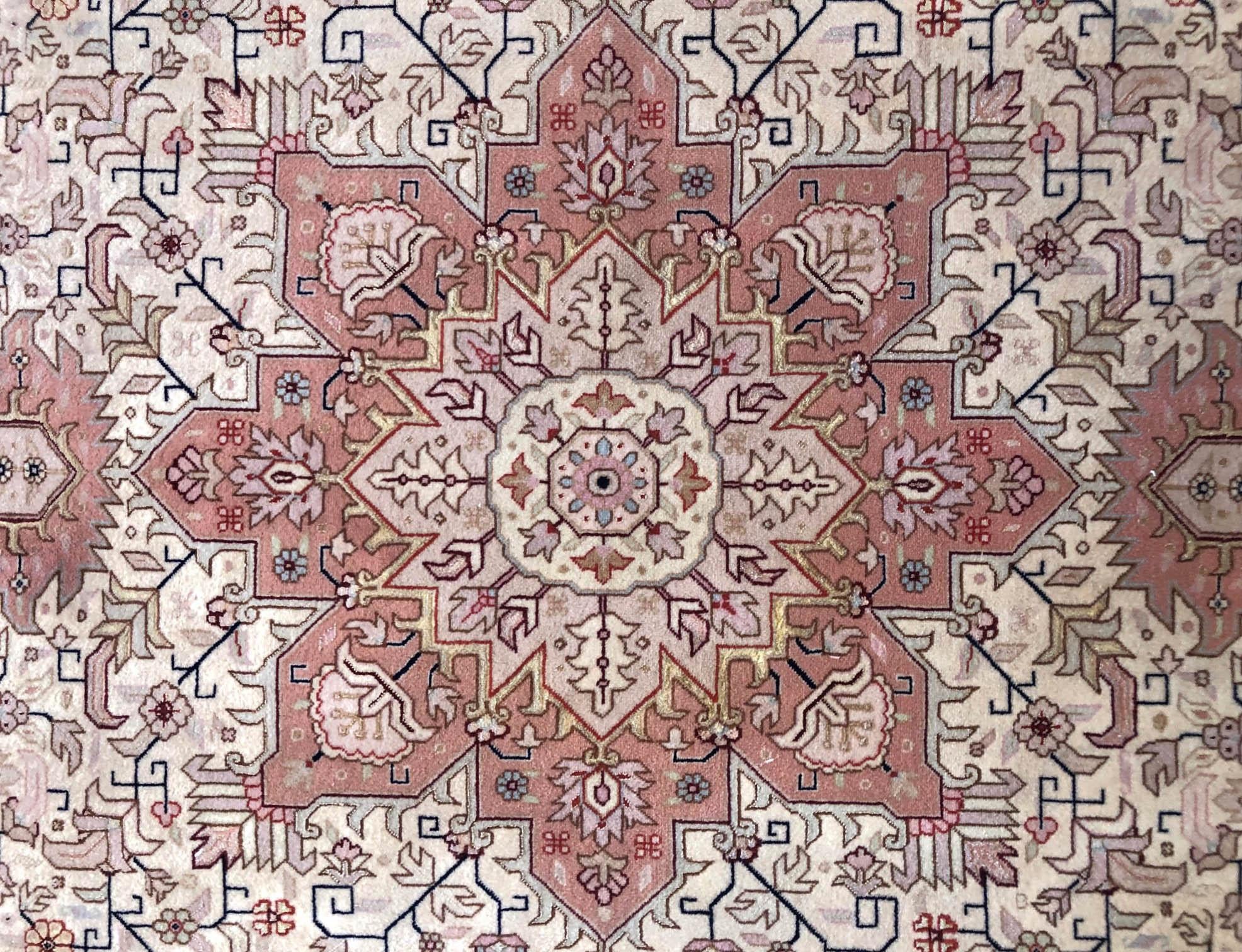 Authentic Persian Hand Knotted Geometric Heriz Rug 3