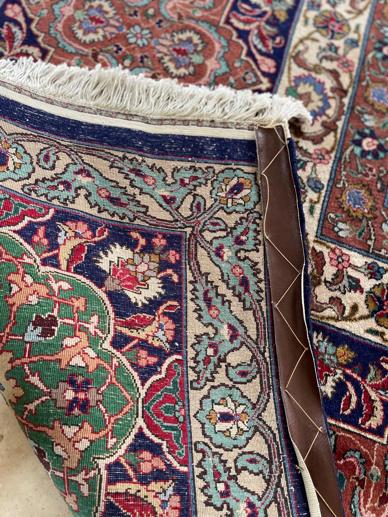 Tappeto persiano Sheikh Safi Design Tabriz in vendita 10