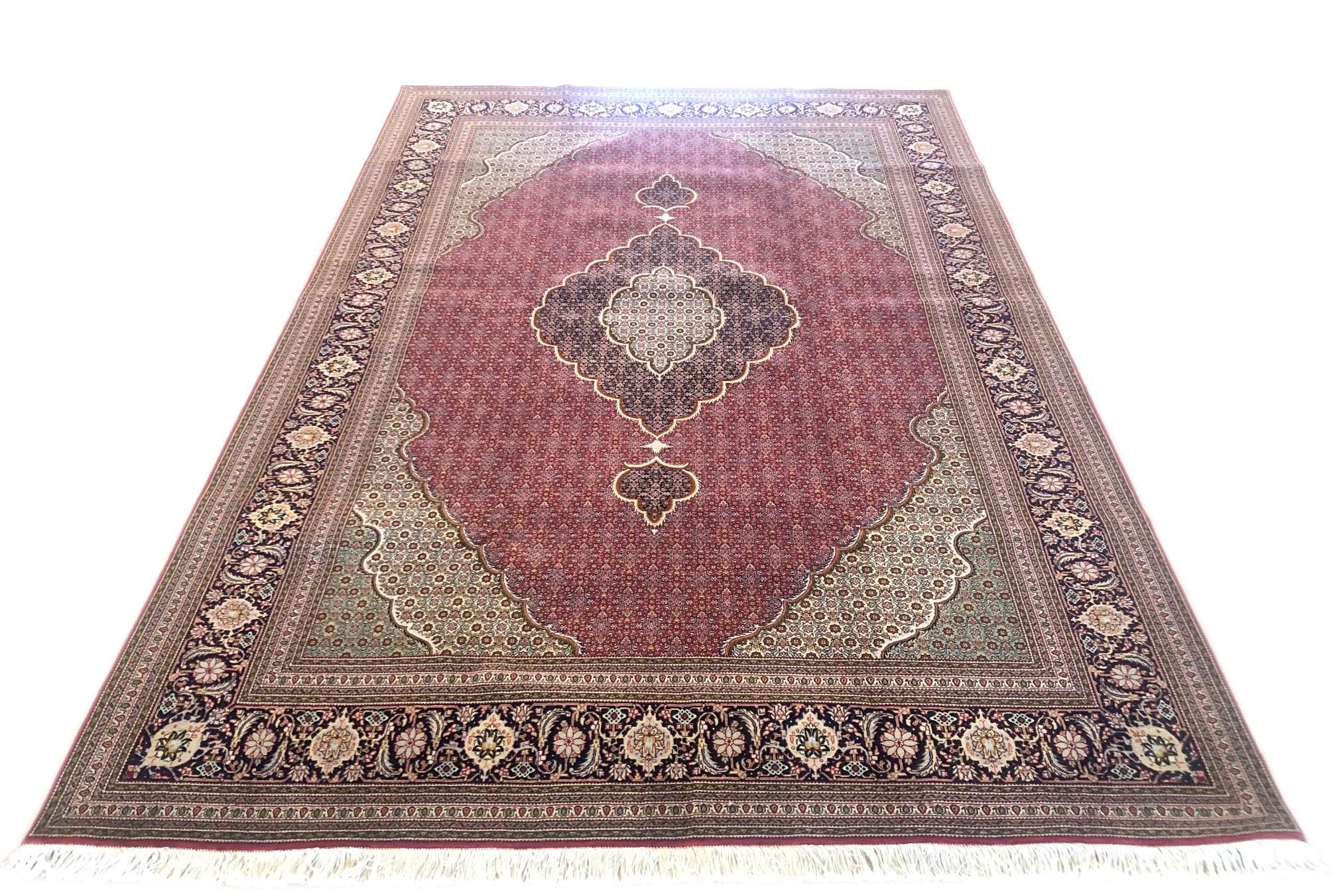 Hand-Knotted Authentic Persian Hand Knotted Medallion Fish Design (Mahi) Tabriz Rug 
