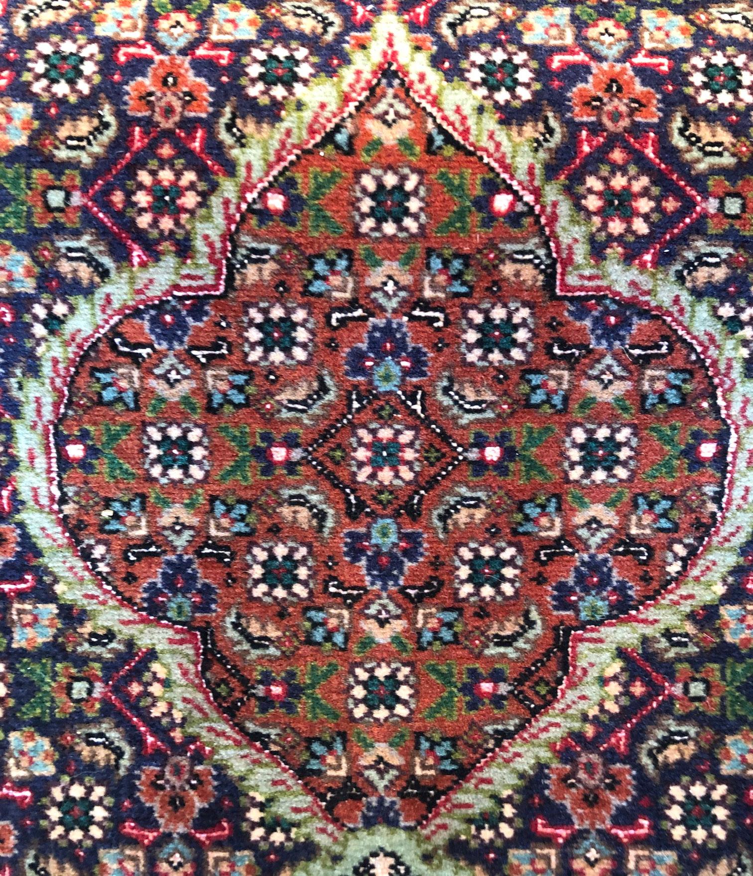 Persischer Fish Design Mahi Tabriz Teppich im Angebot 1