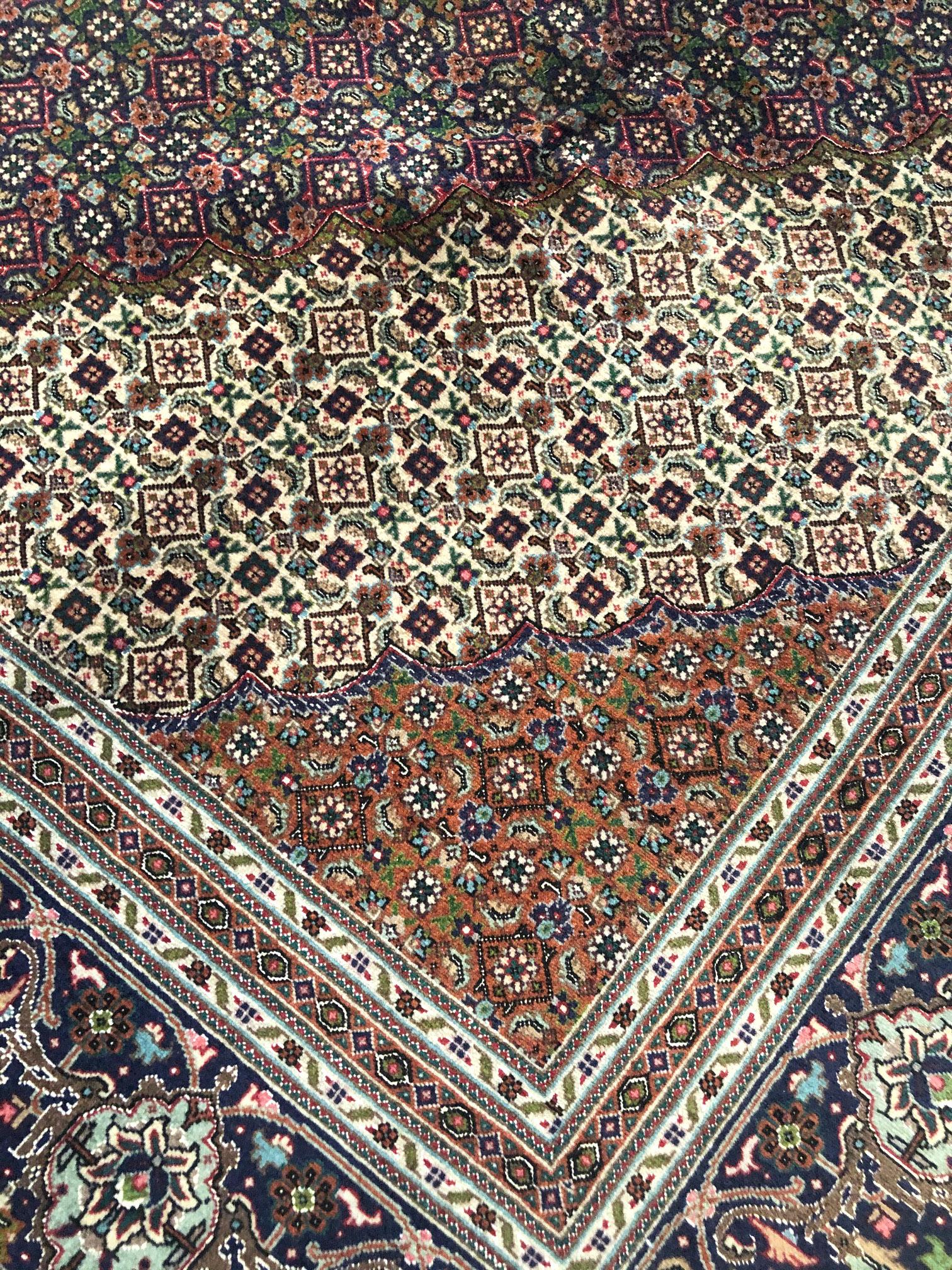 Persischer Fish Design Mahi Tabriz Teppich im Angebot 3
