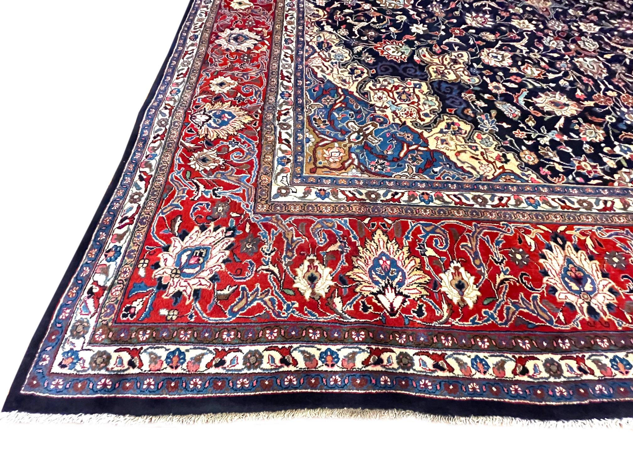 Authentischer persischer handgeknüpfter Sarouk-Teppich mit Medaillon-Blumenmuster in Rot und Blau, um 1970 im Angebot 3