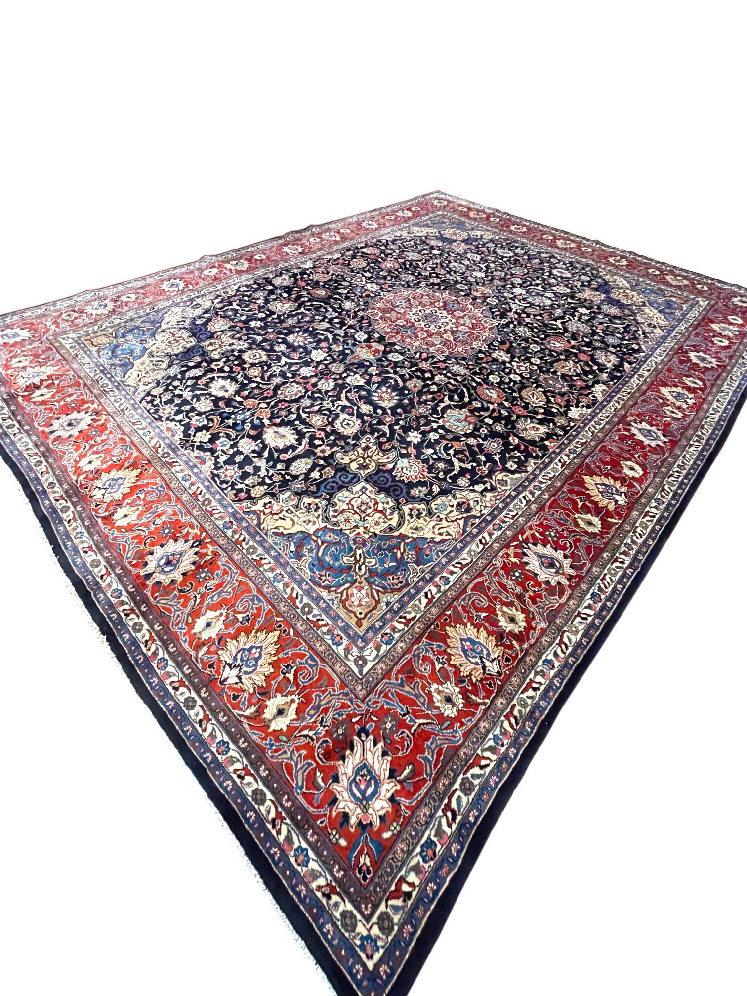 Authentischer persischer handgeknüpfter Sarouk-Teppich mit Medaillon-Blumenmuster in Rot und Blau, um 1970 im Angebot 6