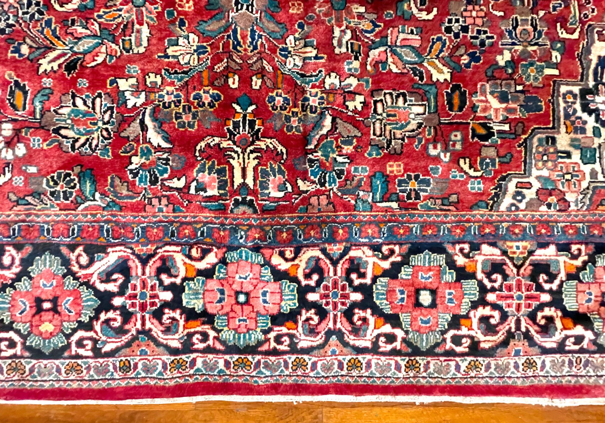 Authentischer persischer handgeknüpfter, geblümter, roter Sarouk Mahal-Teppich mit Medaillon, Sarouk Mahal, um 1960 im Angebot 6