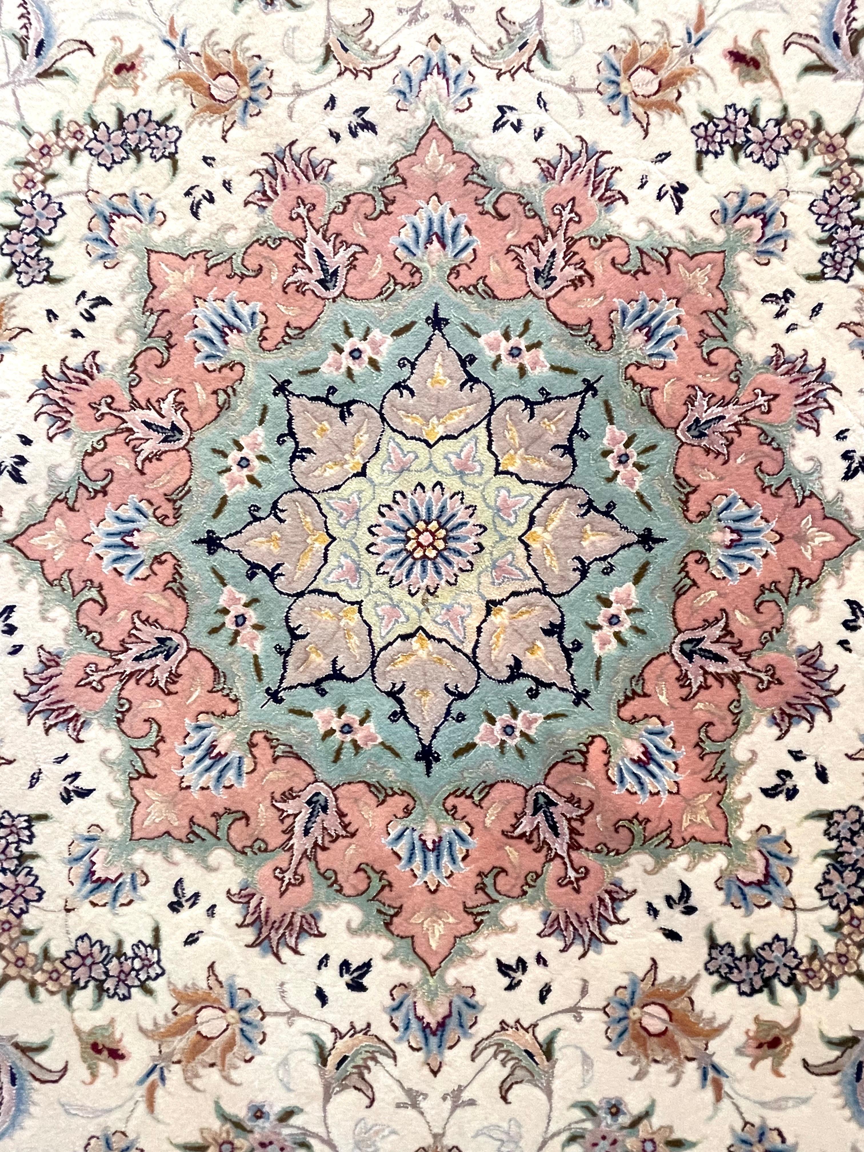 Persiano Tappeto rotondo Tabriz floreale persiano in vendita