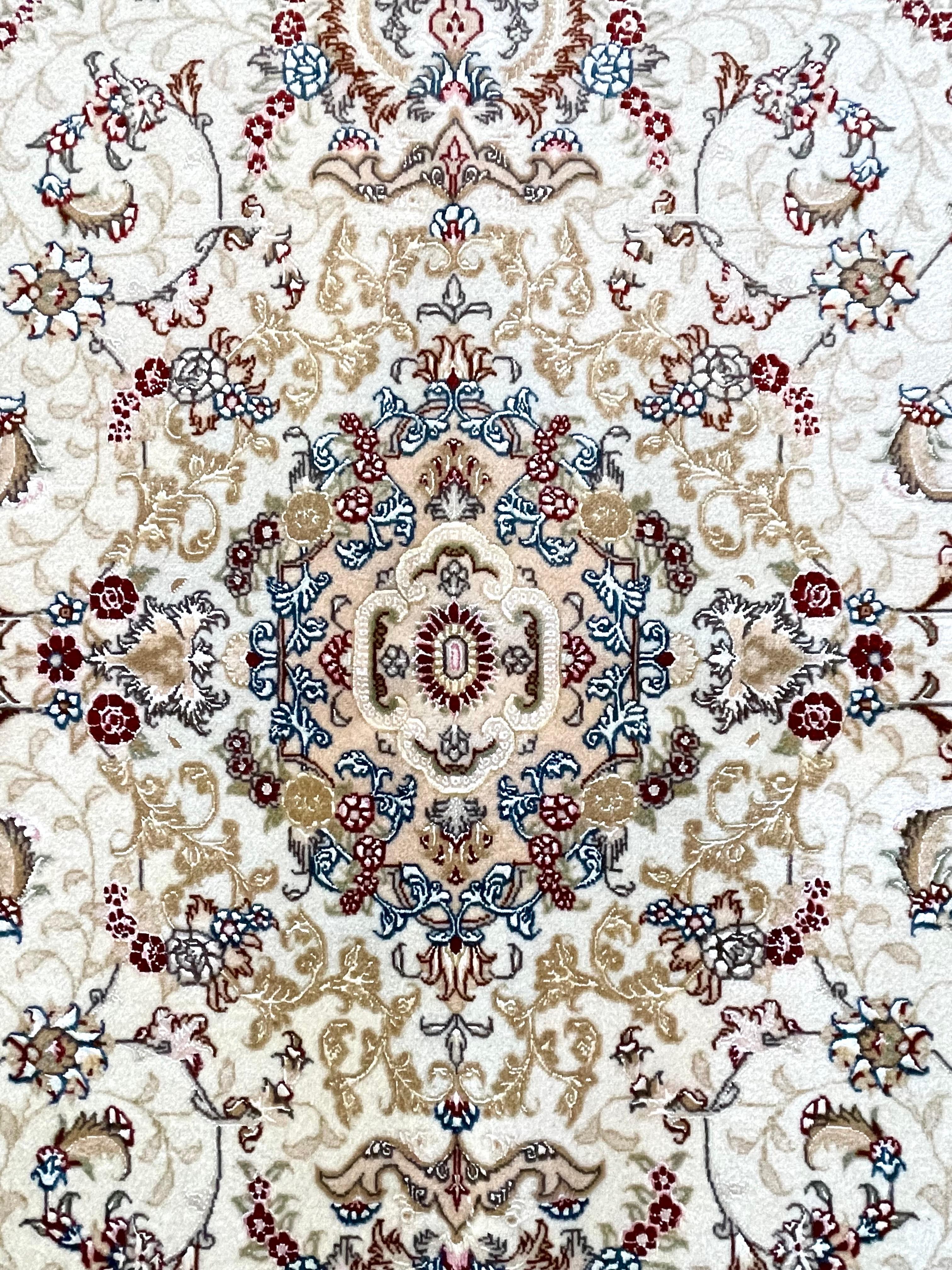 Persischer Tabriz-Teppich mit Blumenmuster (Wolle) im Angebot