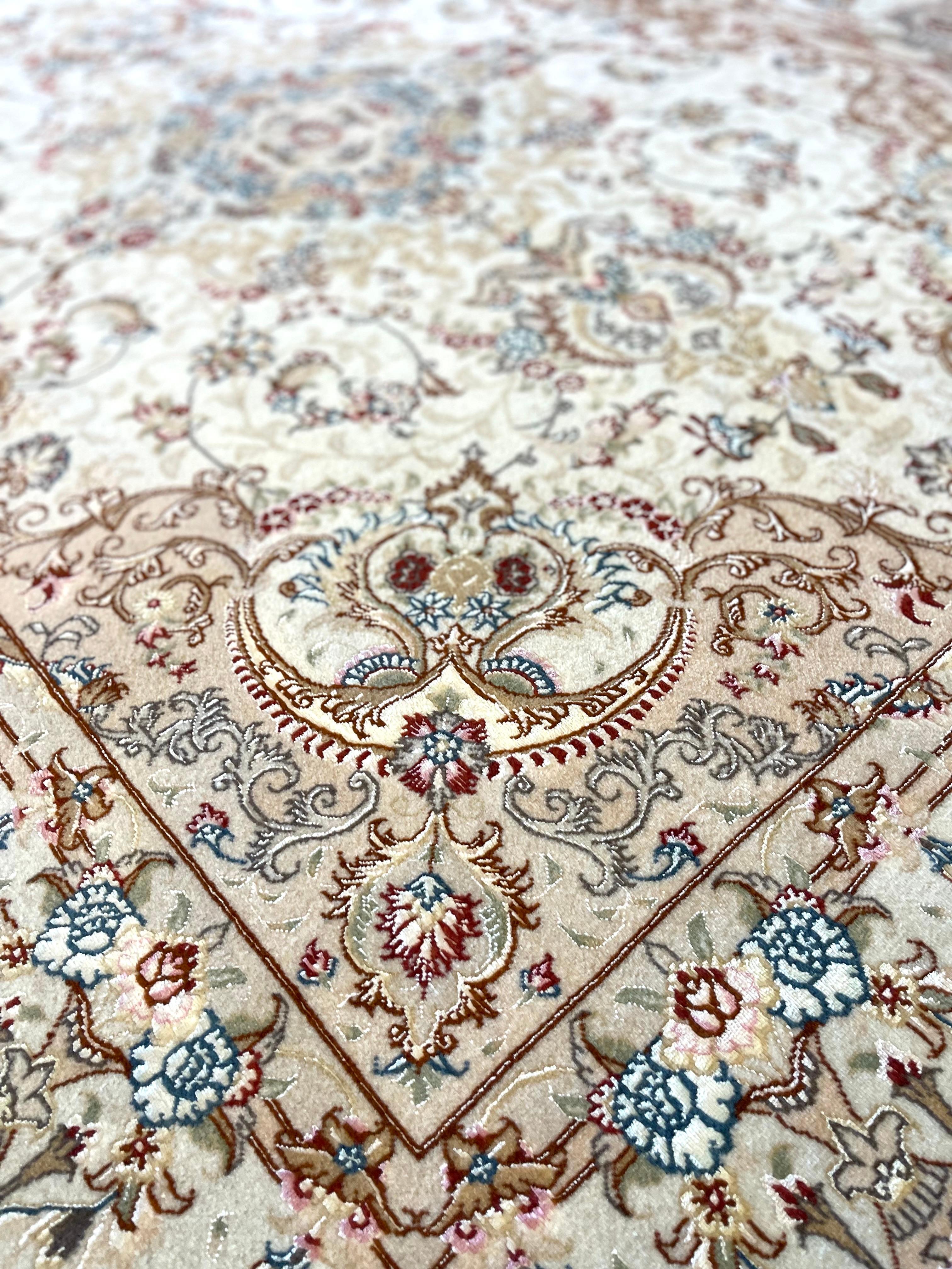 Authentic Persian Hand Knotted Medallion Floral Tabriz Rug For Sale 3