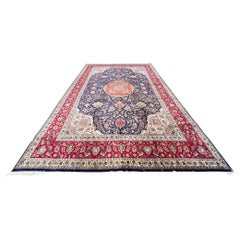 Authentischer persischer handgeknüpfter Medaillon-Teppich in Semi-Blumenblau und Rot aus Täbris, 1960 Ci