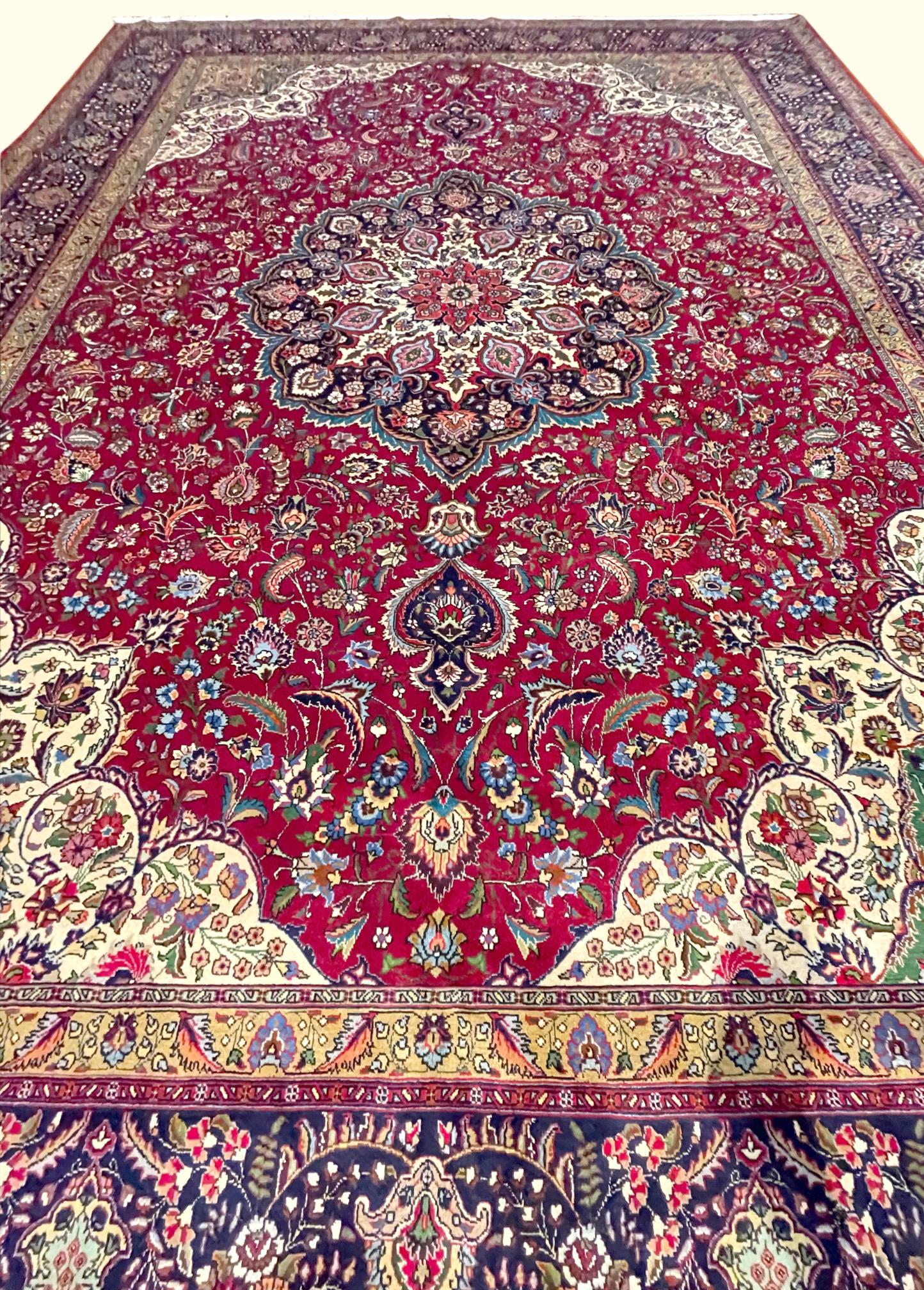 Authentic Persian Hand Knotted Medallion Semi Floral Tabriz Rug, 1970 Circa  For Sale 6