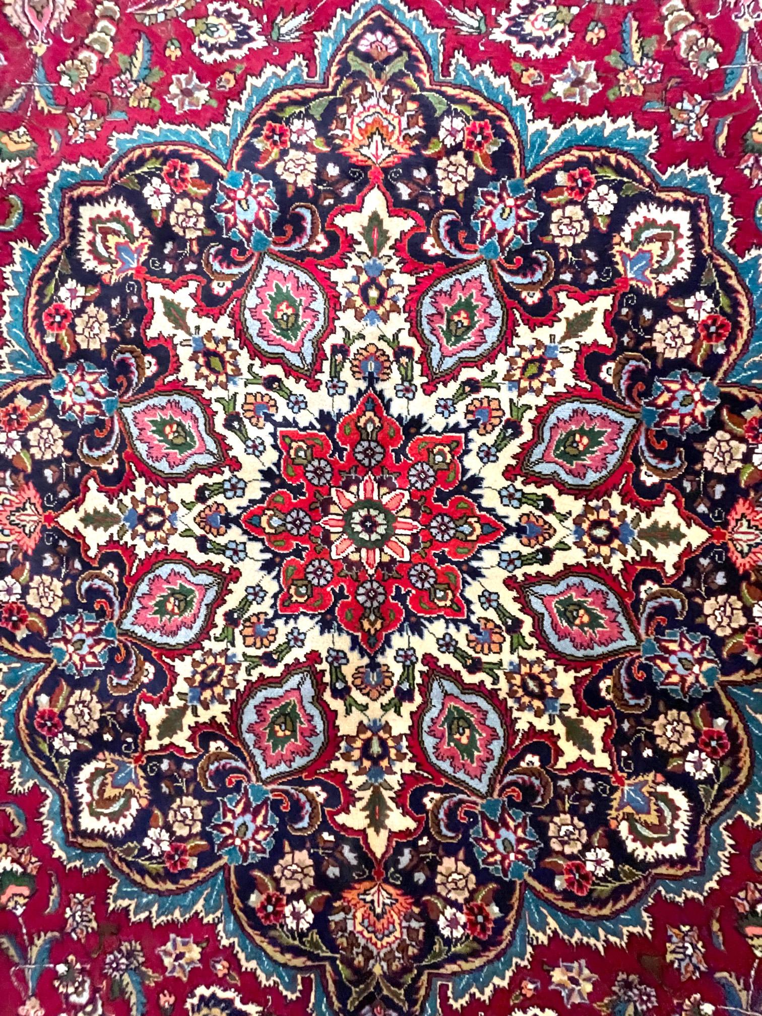 Authentic Persian Hand Knotted Medallion Semi Floral Tabriz Rug, 1970 Circa  In Good Condition For Sale In San Diego, CA