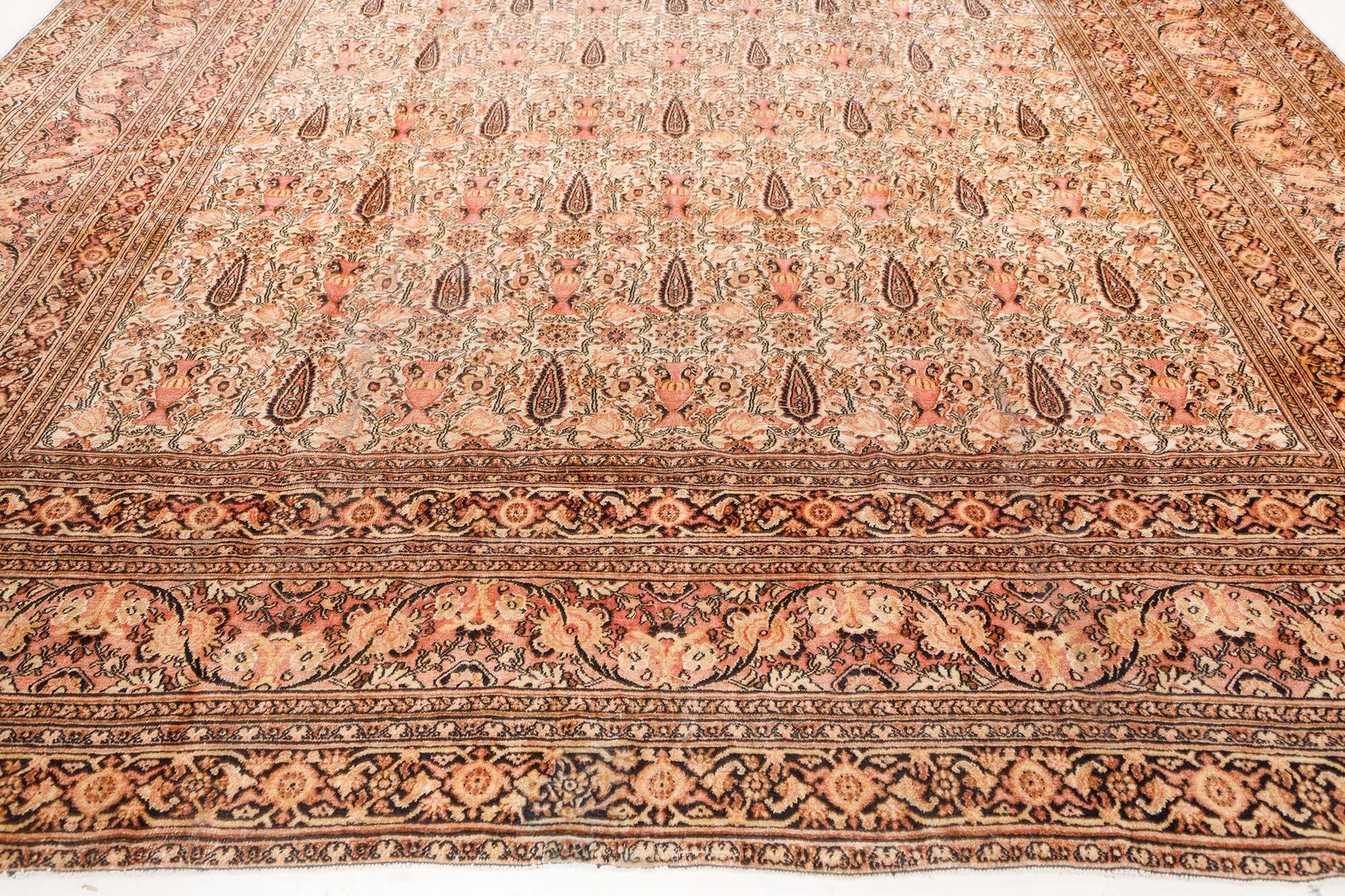 Authentic Persian Khorassan Handmade Wool Rug In Good Condition For Sale In New York, NY